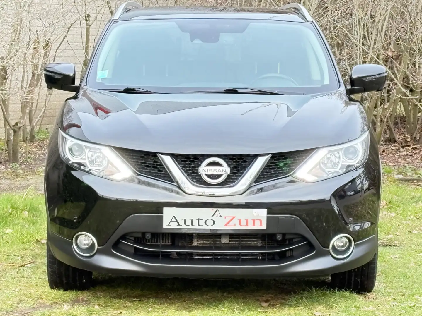 Nissan Qashqai 1.2 Tekna/AutomaatClima/CruiseNavi/Pano/Trekhaak Schwarz - 2