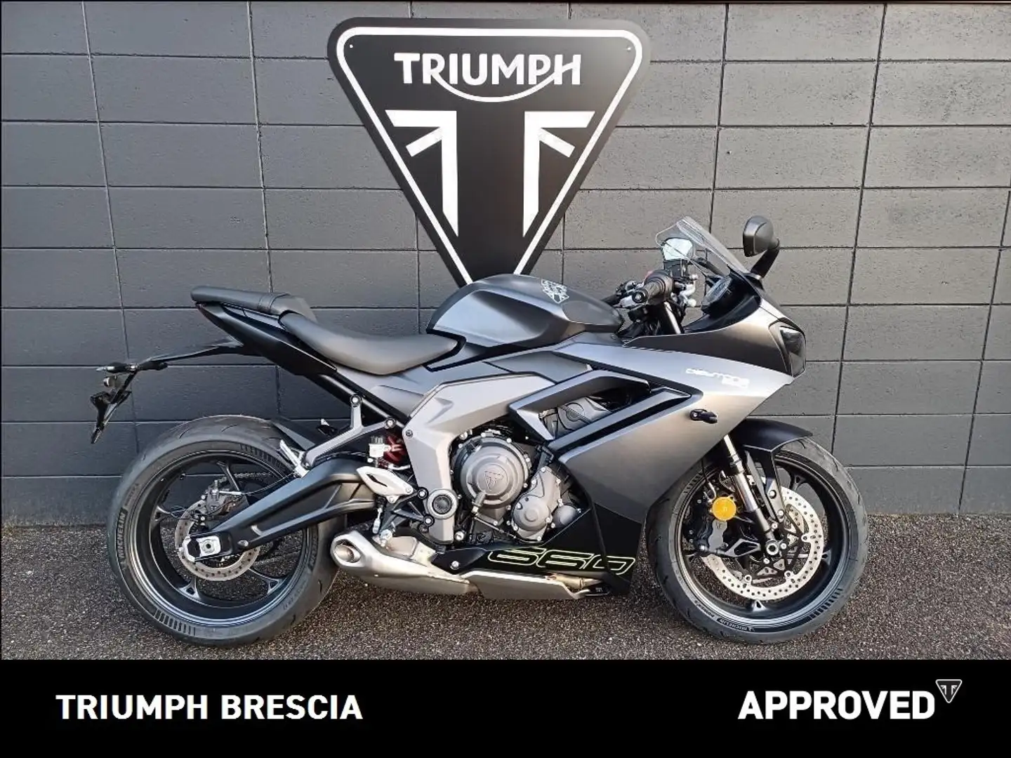 Triumph Daytona 600 Abs Negro - 1