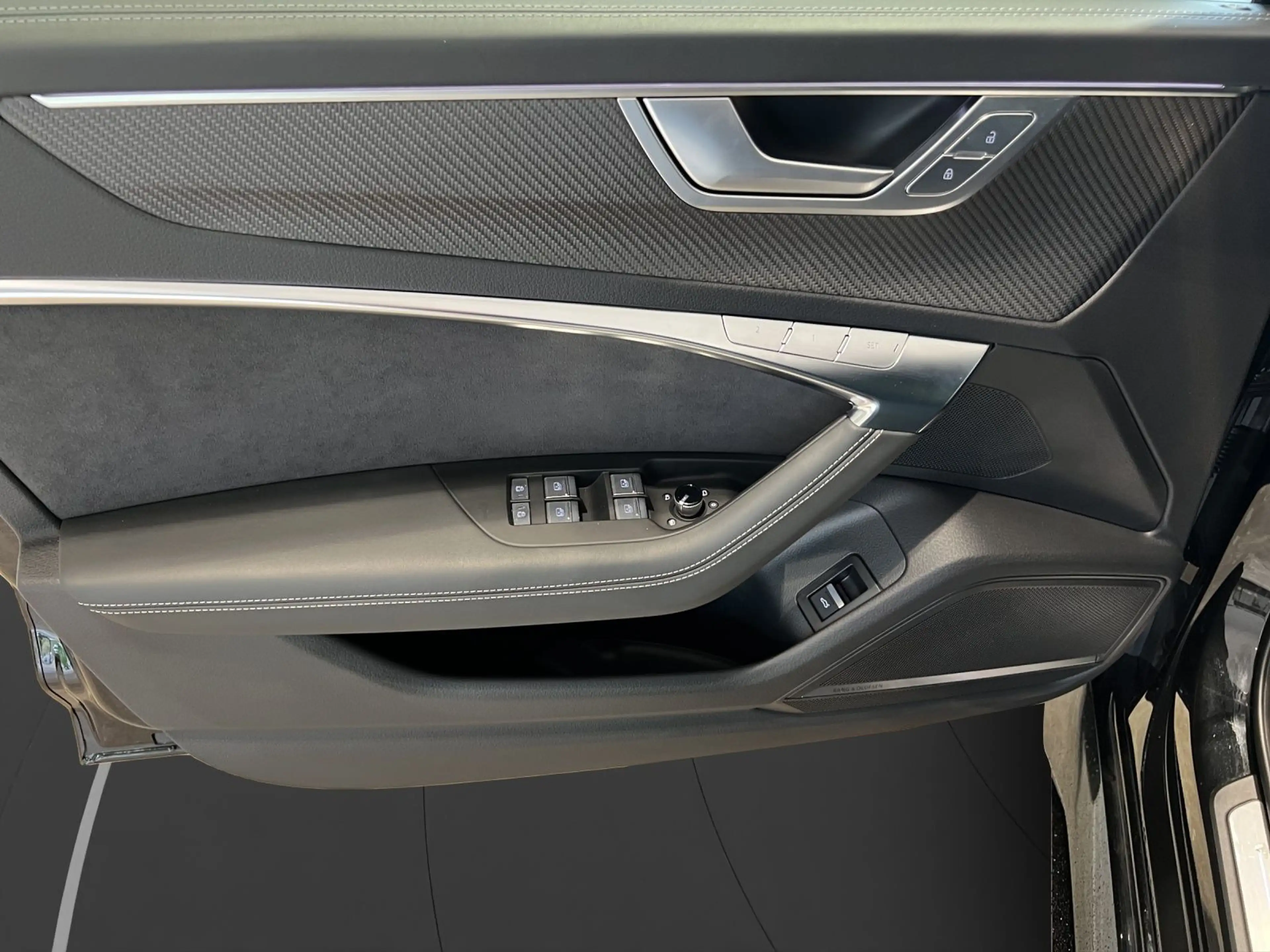 Audi RS6 RS6 Avant performance RS-Abgas AHK Pano LM 22" B — photo 10