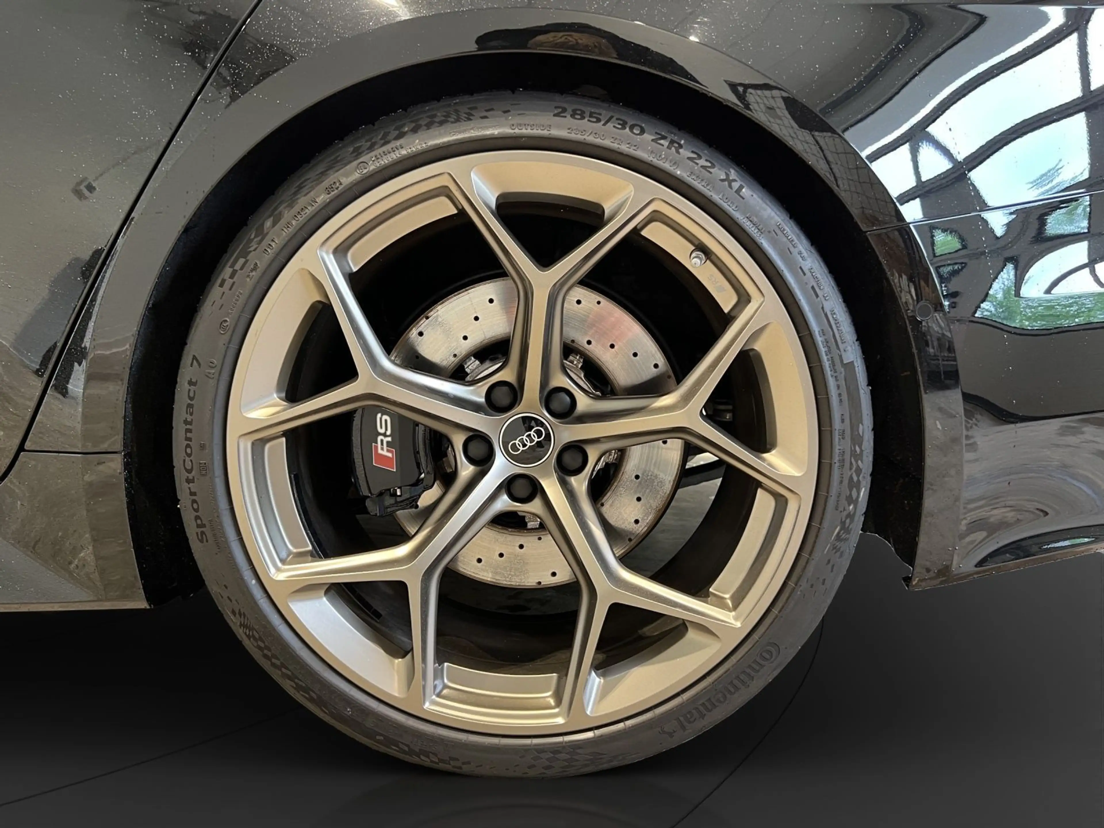 Audi RS6 RS6 Avant performance RS-Abgas AHK Pano LM 22" B — photo 12