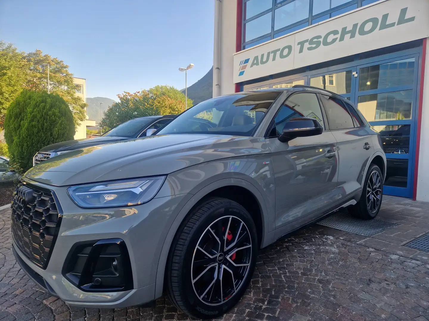 Audi Q5 40TDI204Cv quattro Str. S line+ VirCock 20"Keyless Grigio - 1