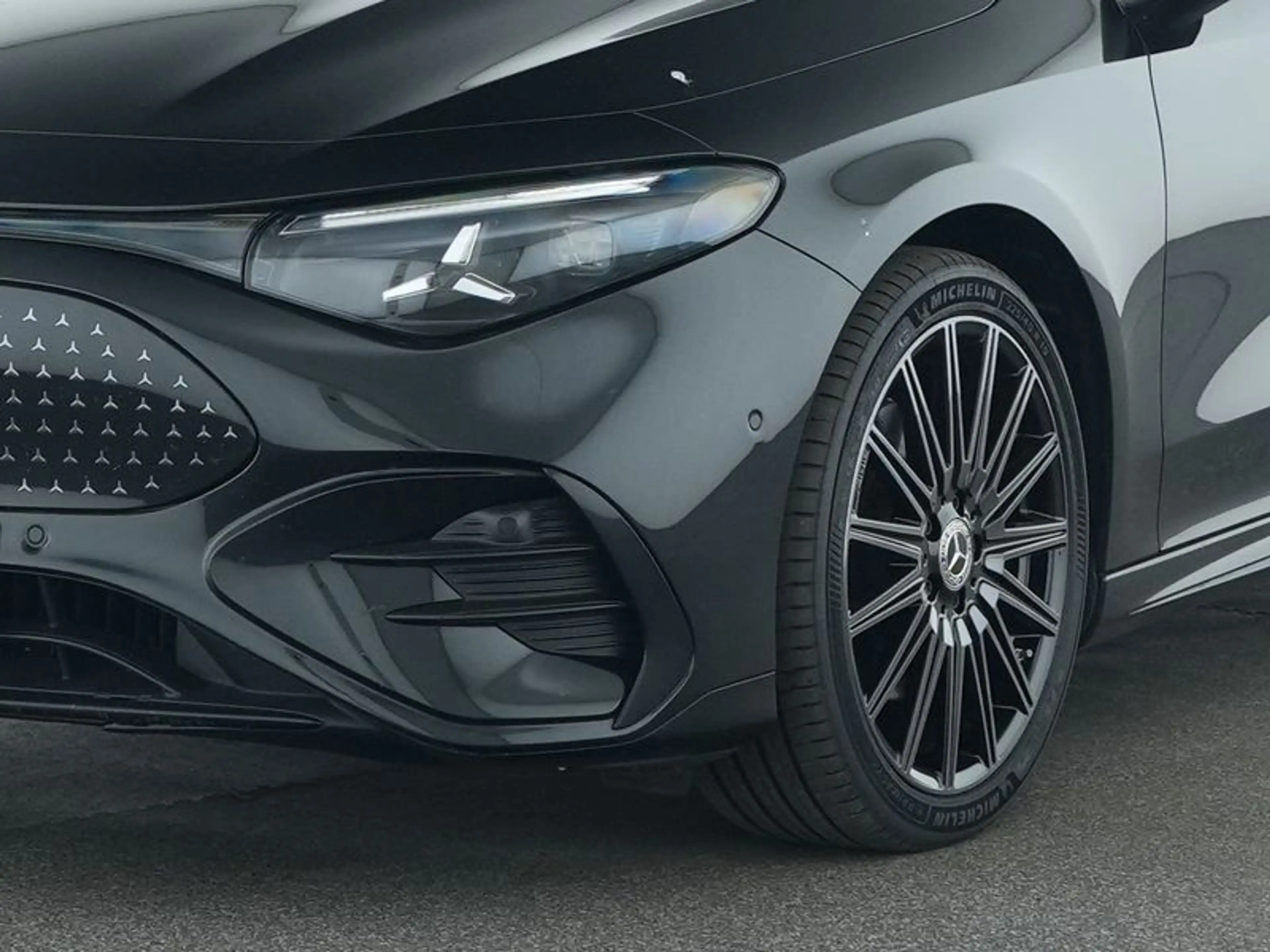 Mercedes-Benz CLA 250 + EQ AMG+ PREMIUM NIGHT PANO FAP MEMO VZA — photo 3