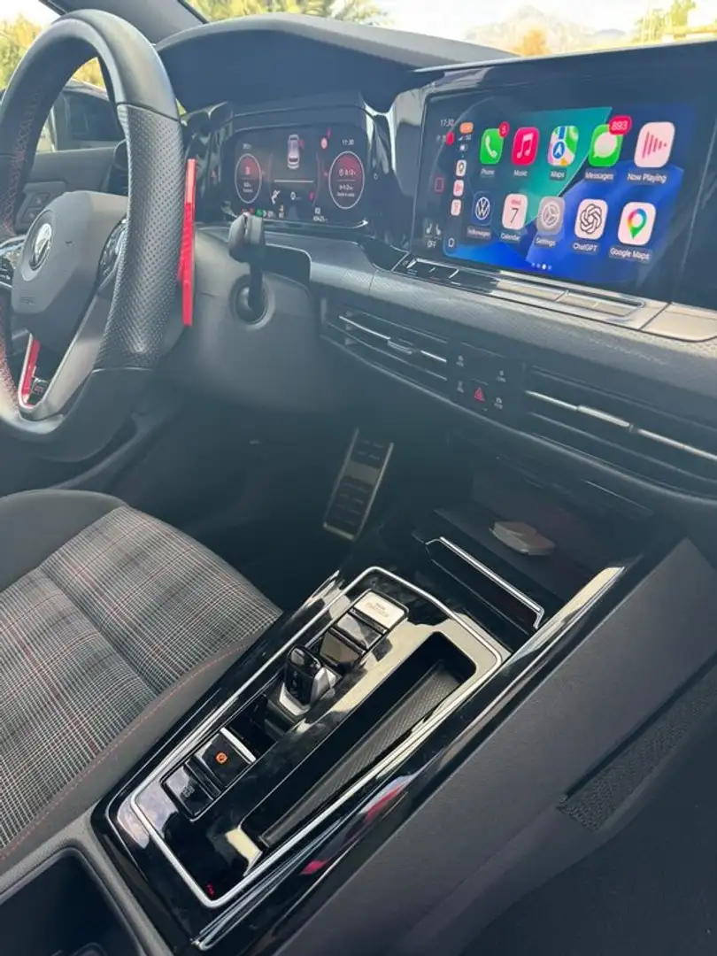 Volkswagen Golf GTI - 1