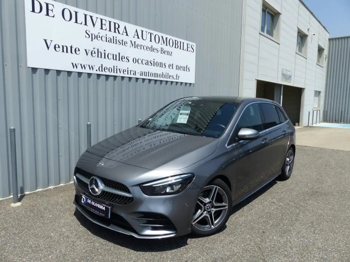 Mercedes-Benz B 180 180 136ch AMG Line Edition 7G-DCT 7cv Gris - 1