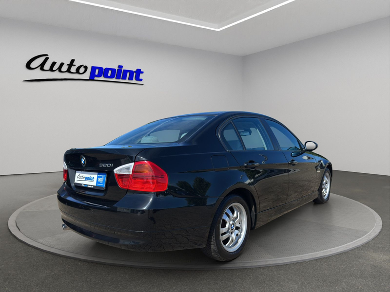 BMW 320 i Aut. 1.HAND TÜV/AU NEU — photo 5