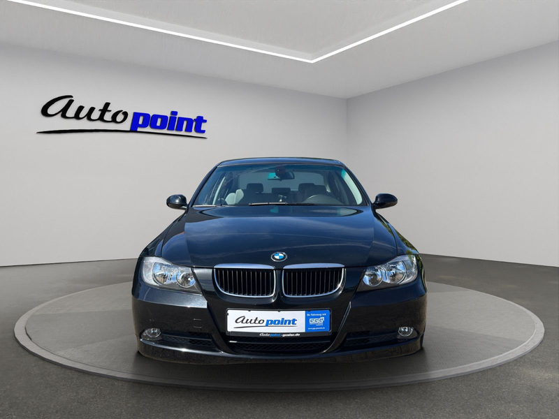 BMW 320 i Aut. 1.HAND TÜV/AU NEU — photo 2