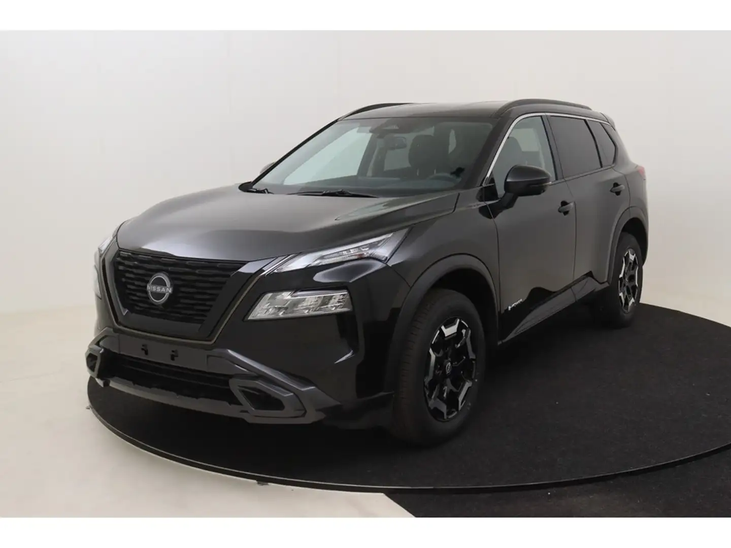 Nissan X-Trail N-Trek 5pl e-POWER 213 hp e-4ORCE Zwart - 1