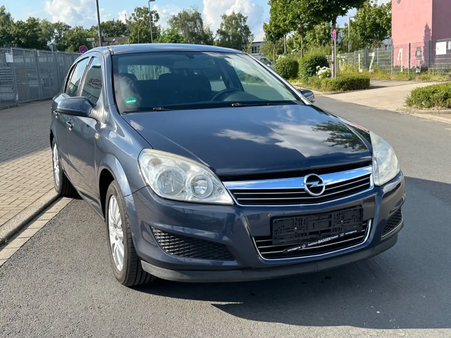 Opel Astra H 1.6 Lim. CATCH ME Now - 1