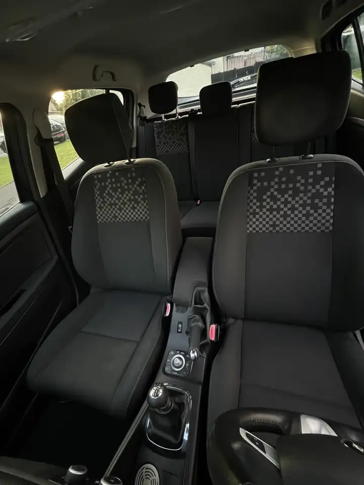 Renault Megane Berline — photo 5