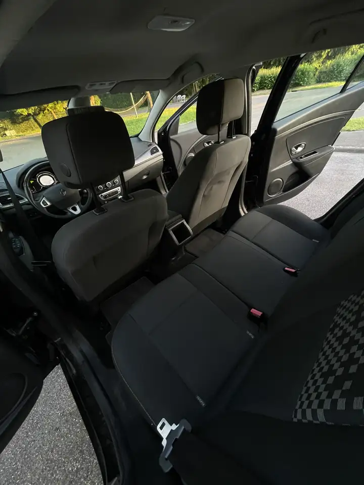 Renault Megane Berline — photo 4