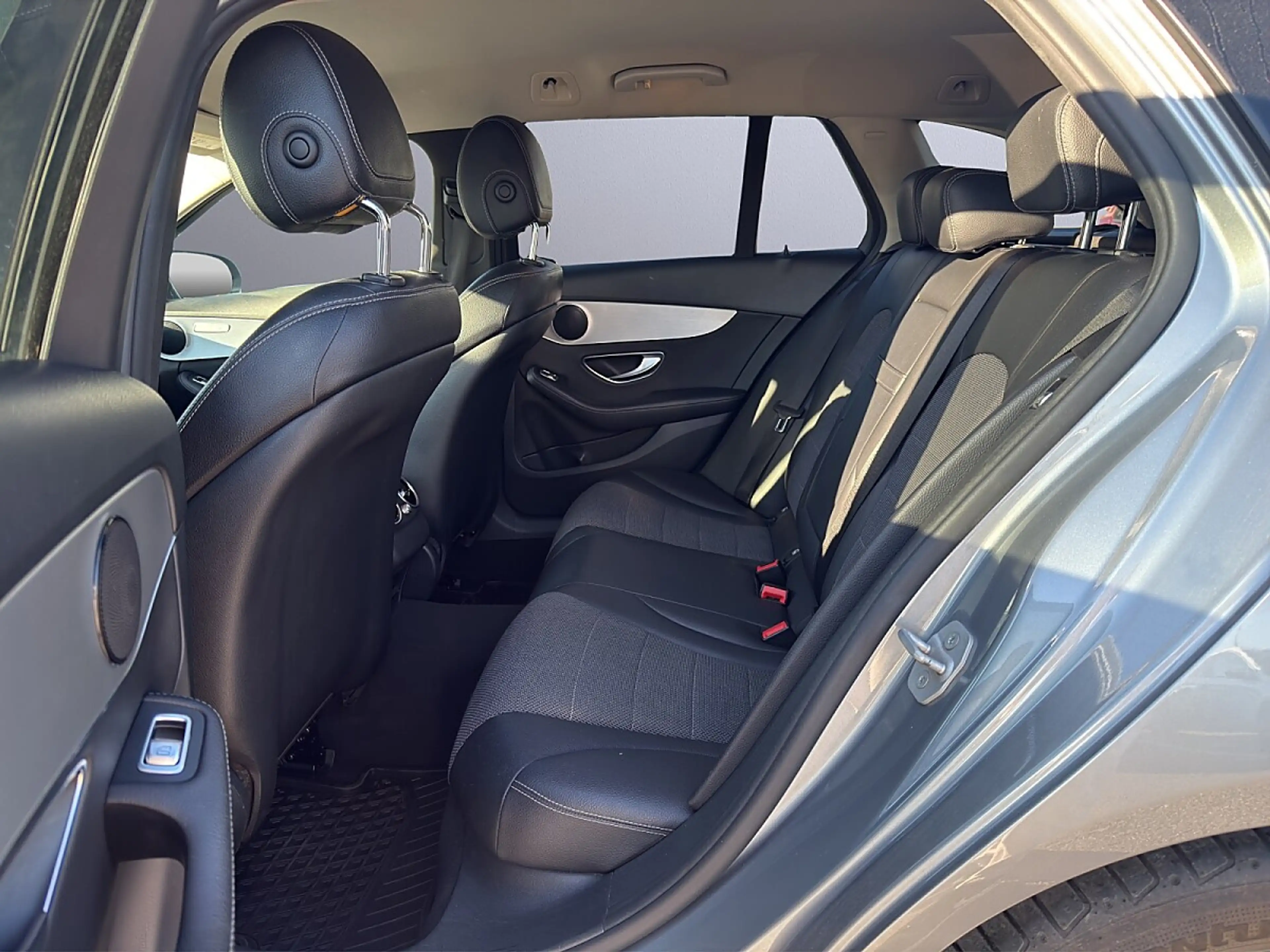 Mercedes-Benz C 220 d Aut. — photo 15