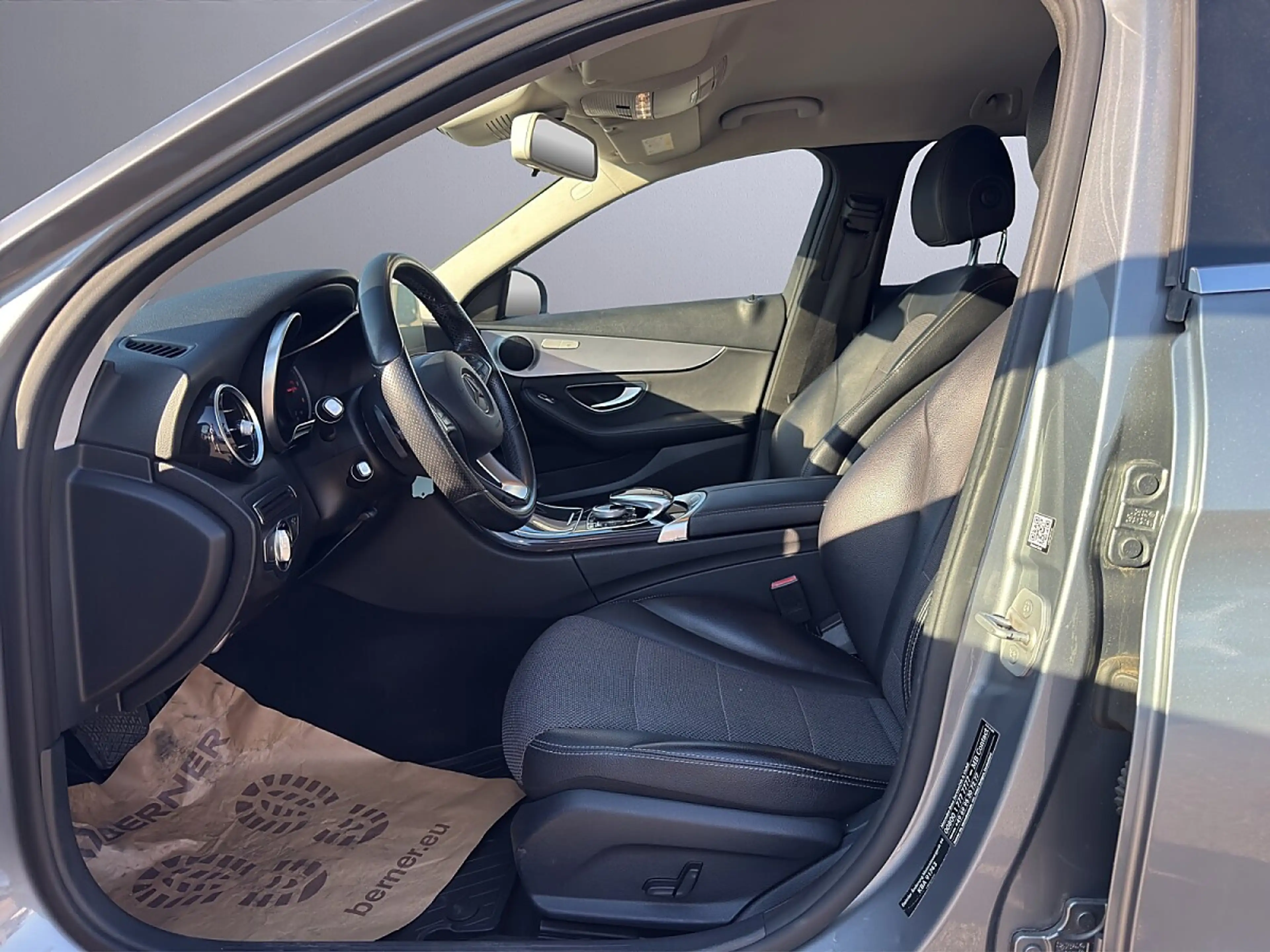 Mercedes-Benz C 220 d Aut. — photo 14