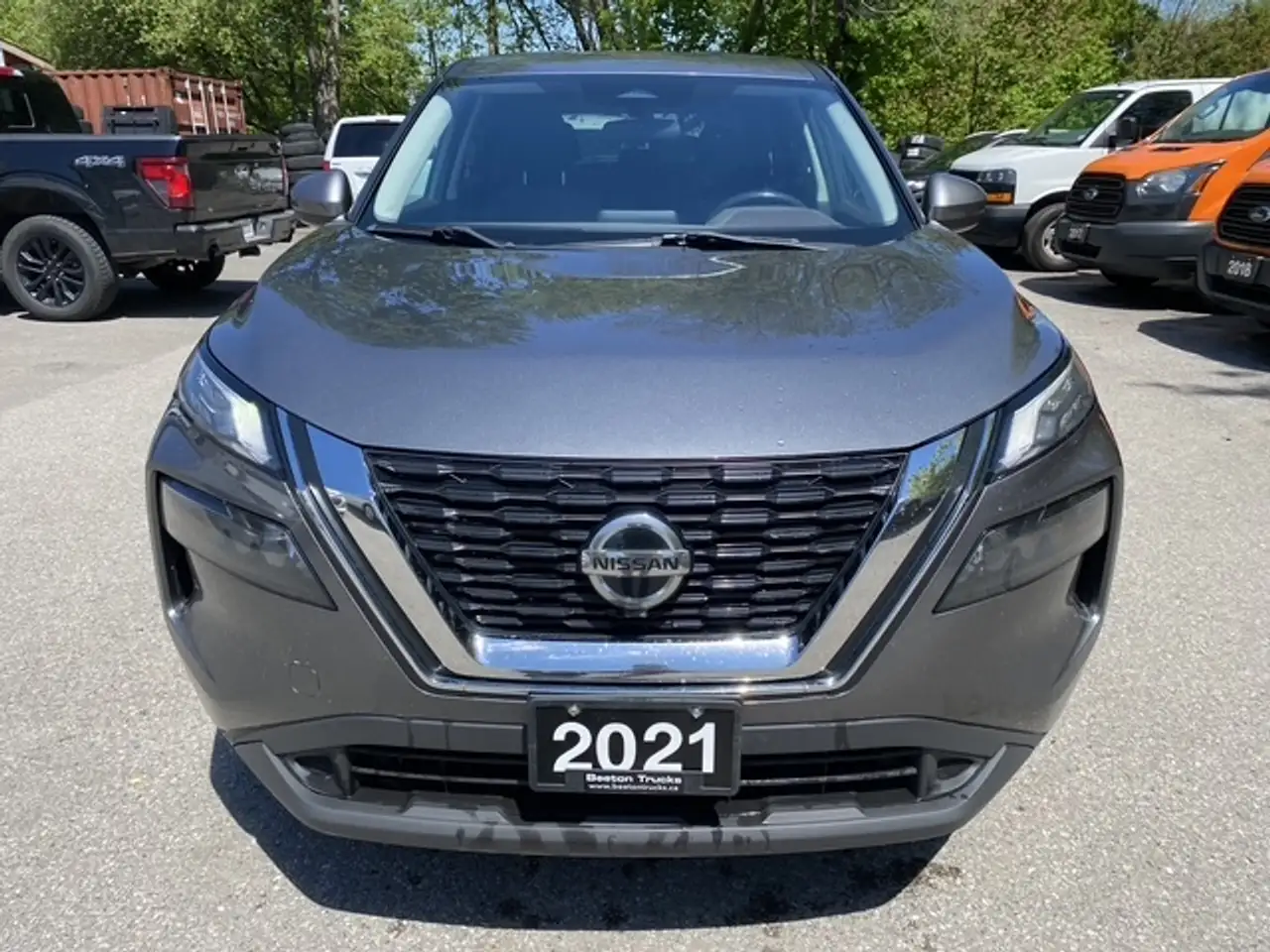 Nissan Rogue снимка Nissan Rogue
