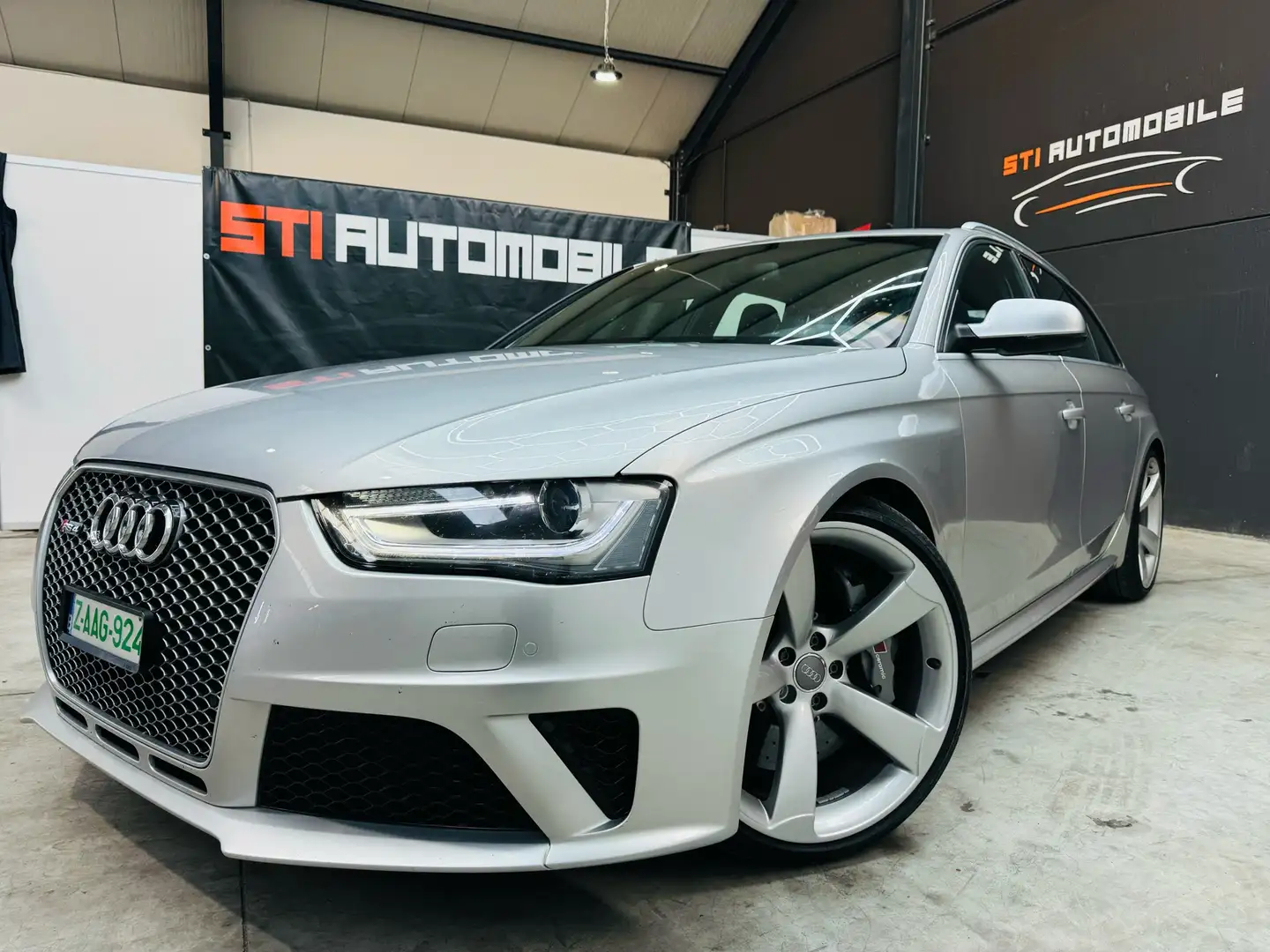 Audi RS4 4.2 V8 FSI Quattro S tronic Gris - 1