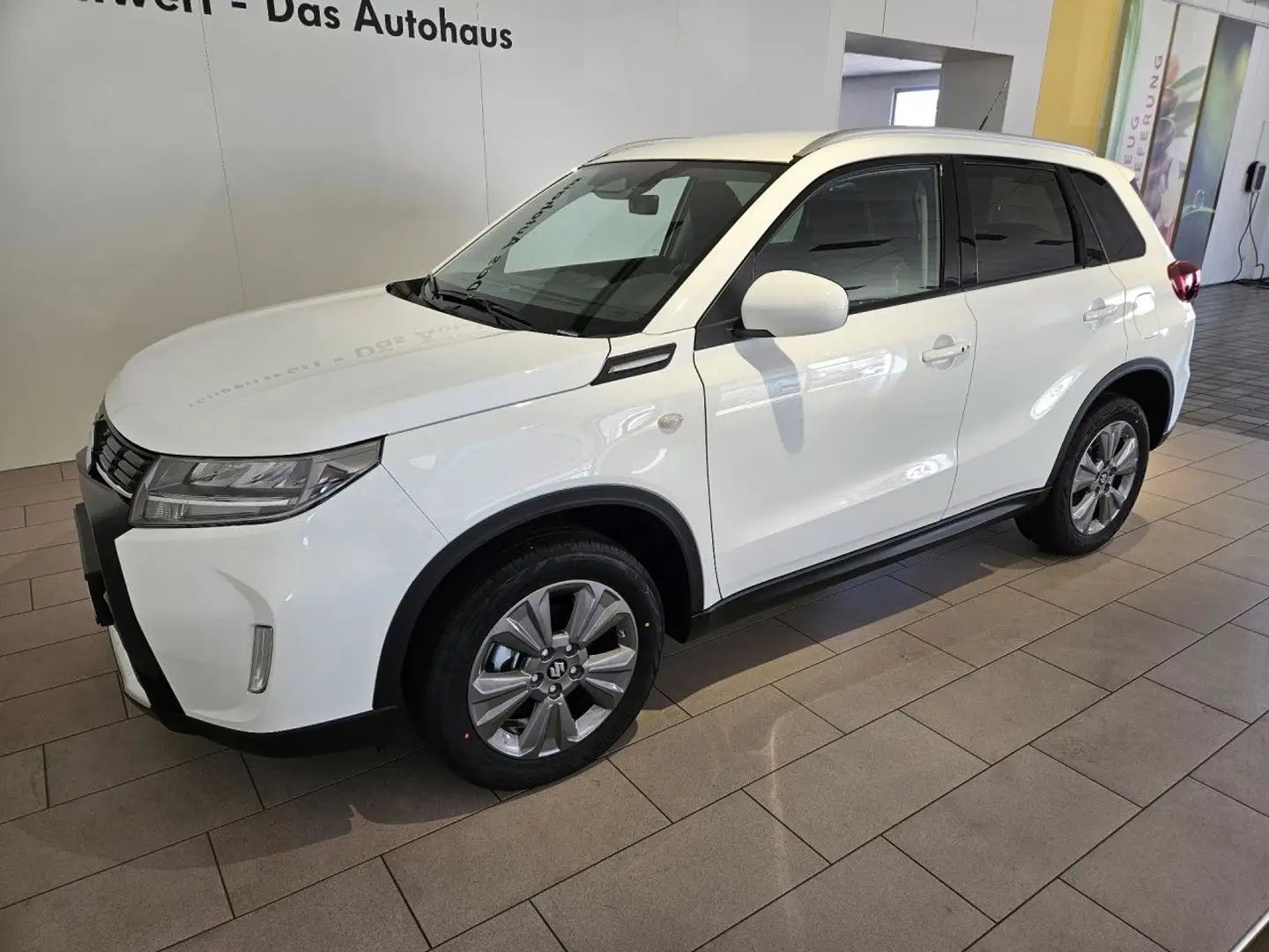 Suzuki Vitara 1.4 Hybrid Comfort LED ACC Navi RFK PDC Alu Blanc - 2