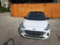 Hyundai i10 1,0 chic Weiß - thumbnail 2