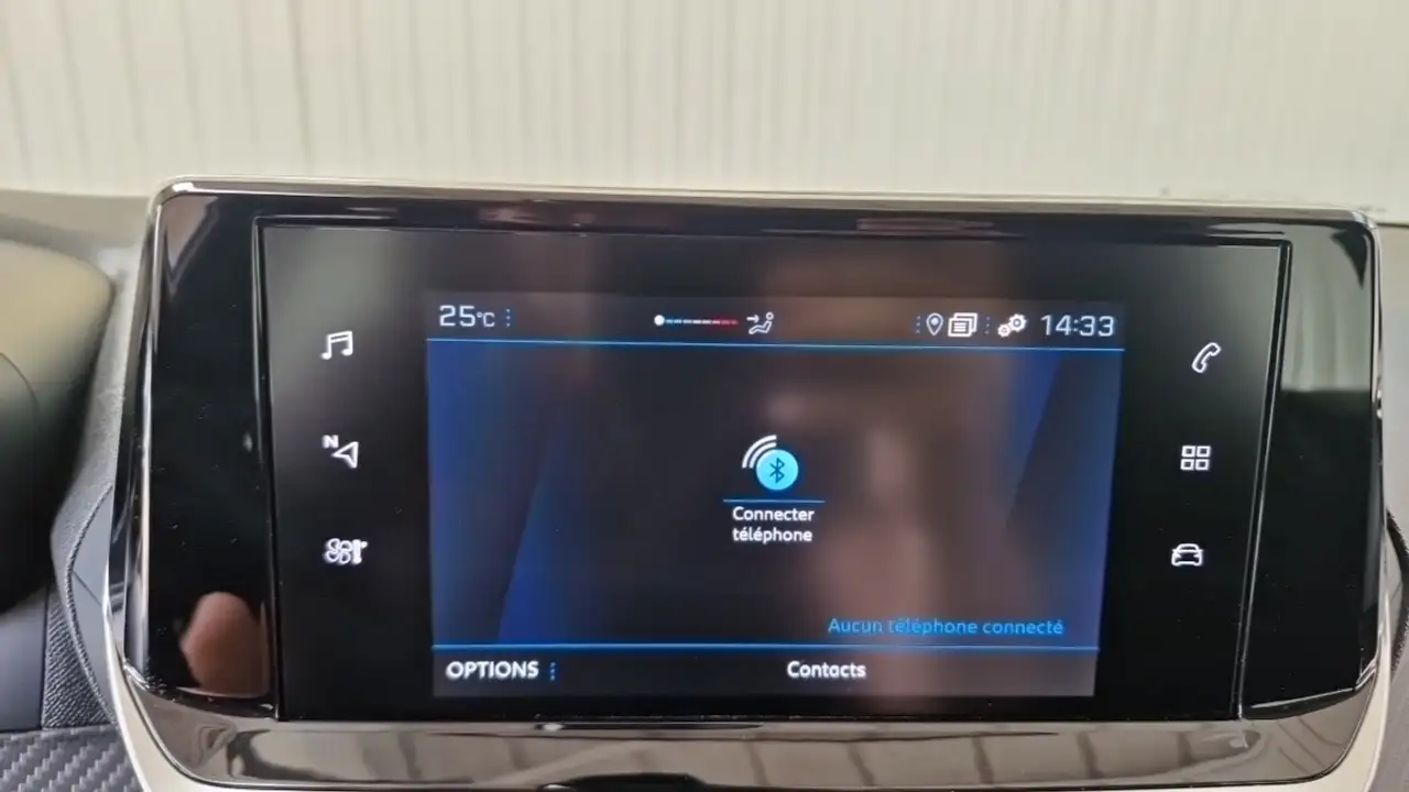 Peugeot 208 208 — photo 16