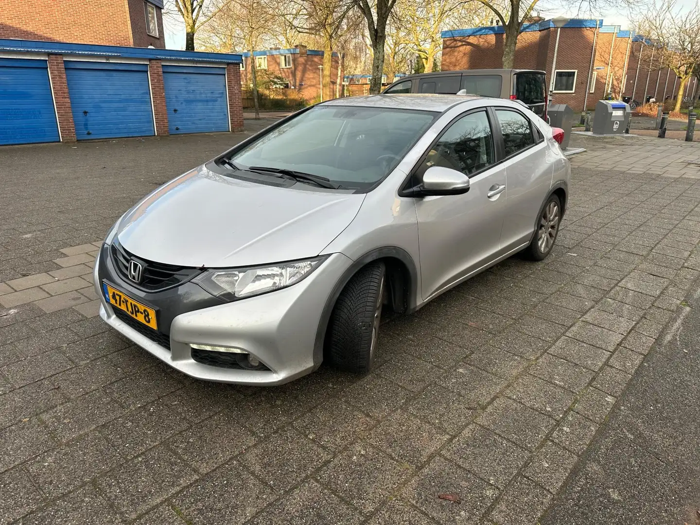 Honda Civic 2.2D Sport Business Mode Climate Cruise Grau - 2