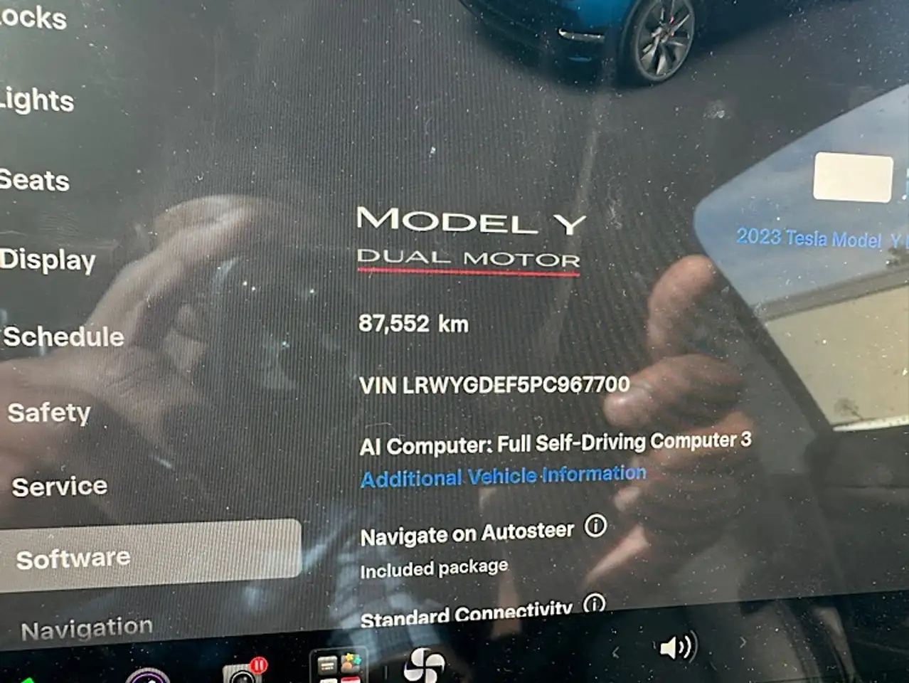 Tesla Model Y снимка Tesla Model Y