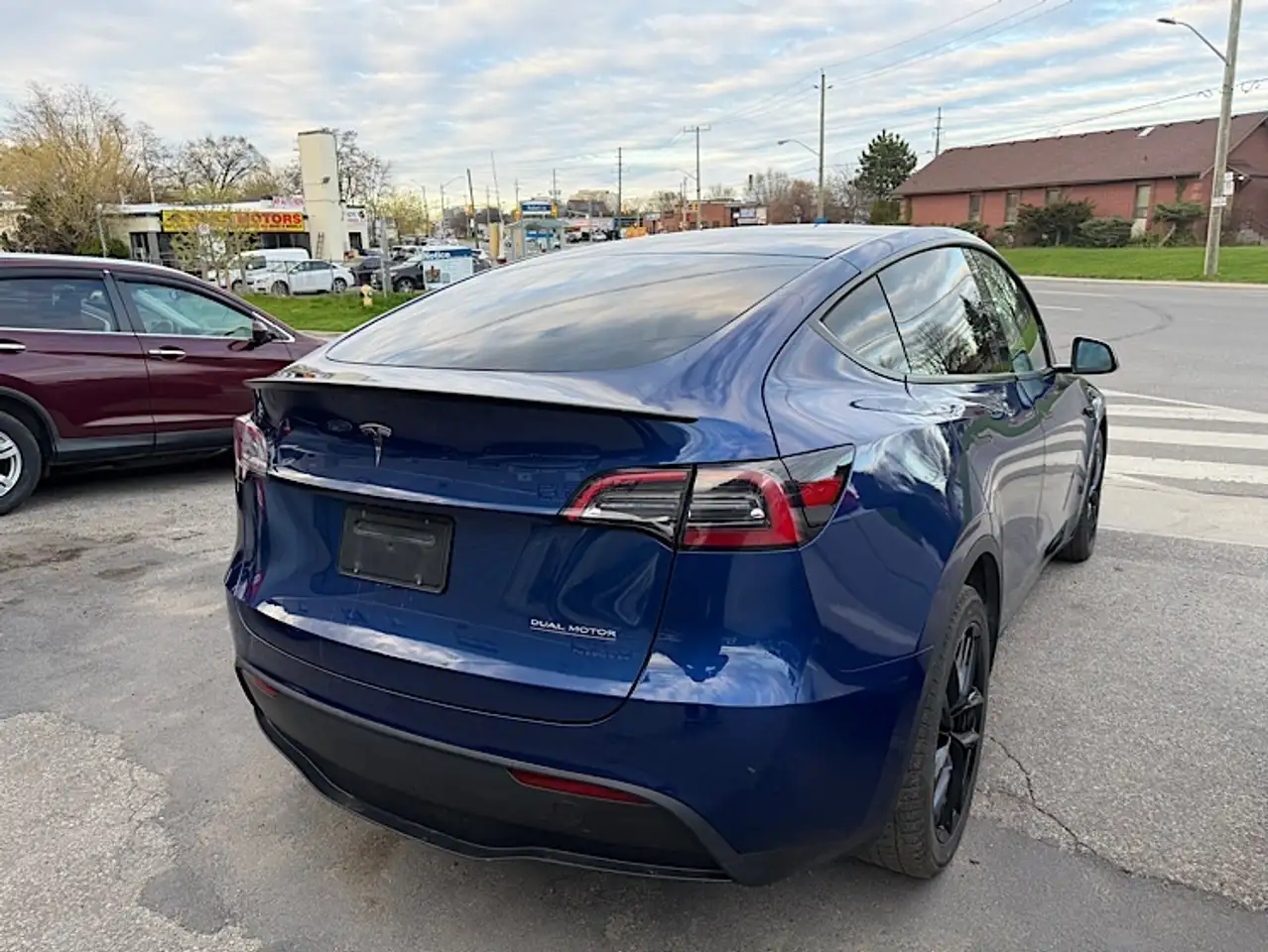 Tesla Model Y снимка Tesla Model Y