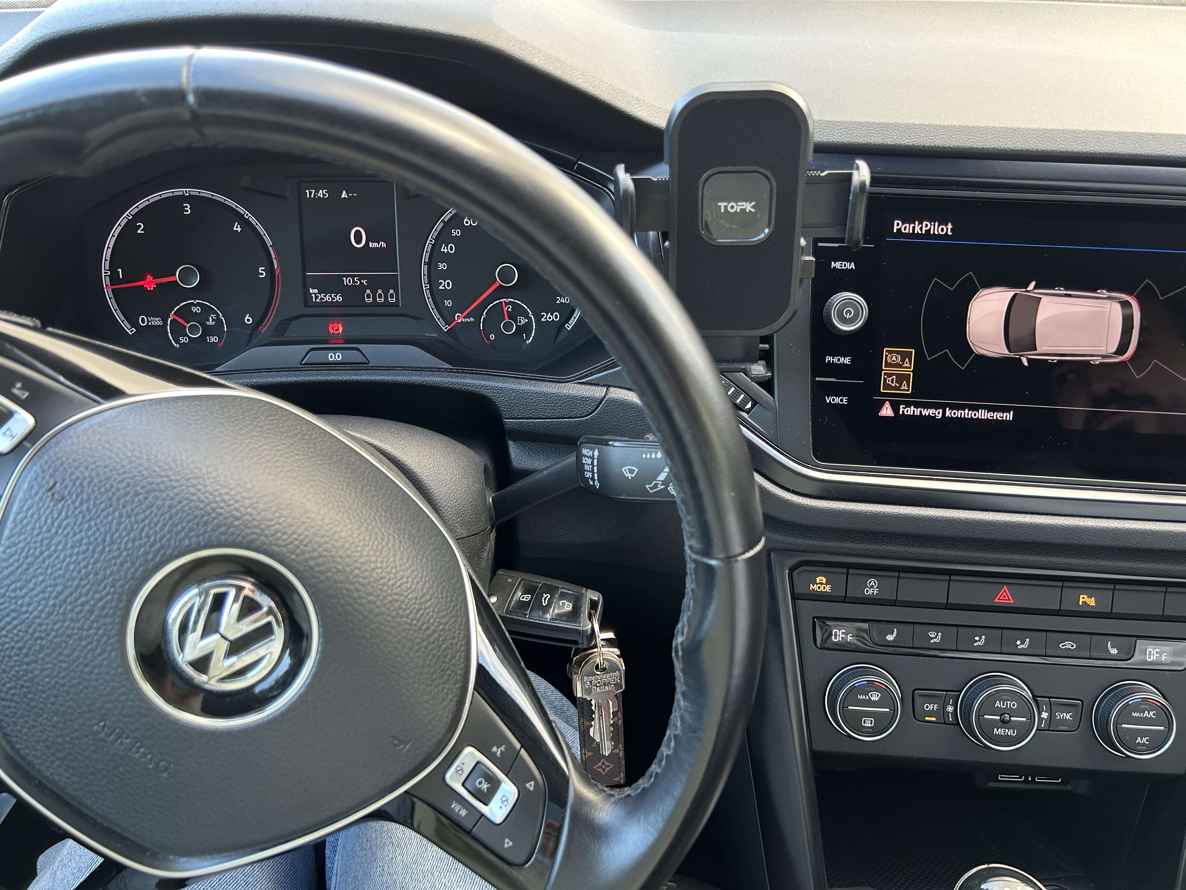 Second hand Volkswagen T-Roc 1.6