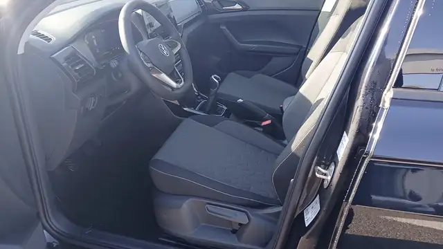 Volkswagen T-Cross view 7