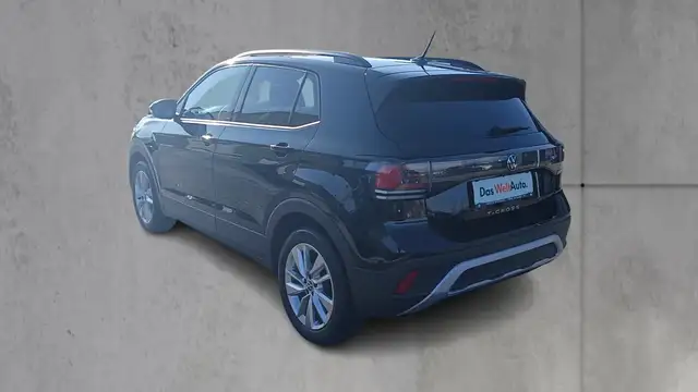 Volkswagen T-Cross view 3