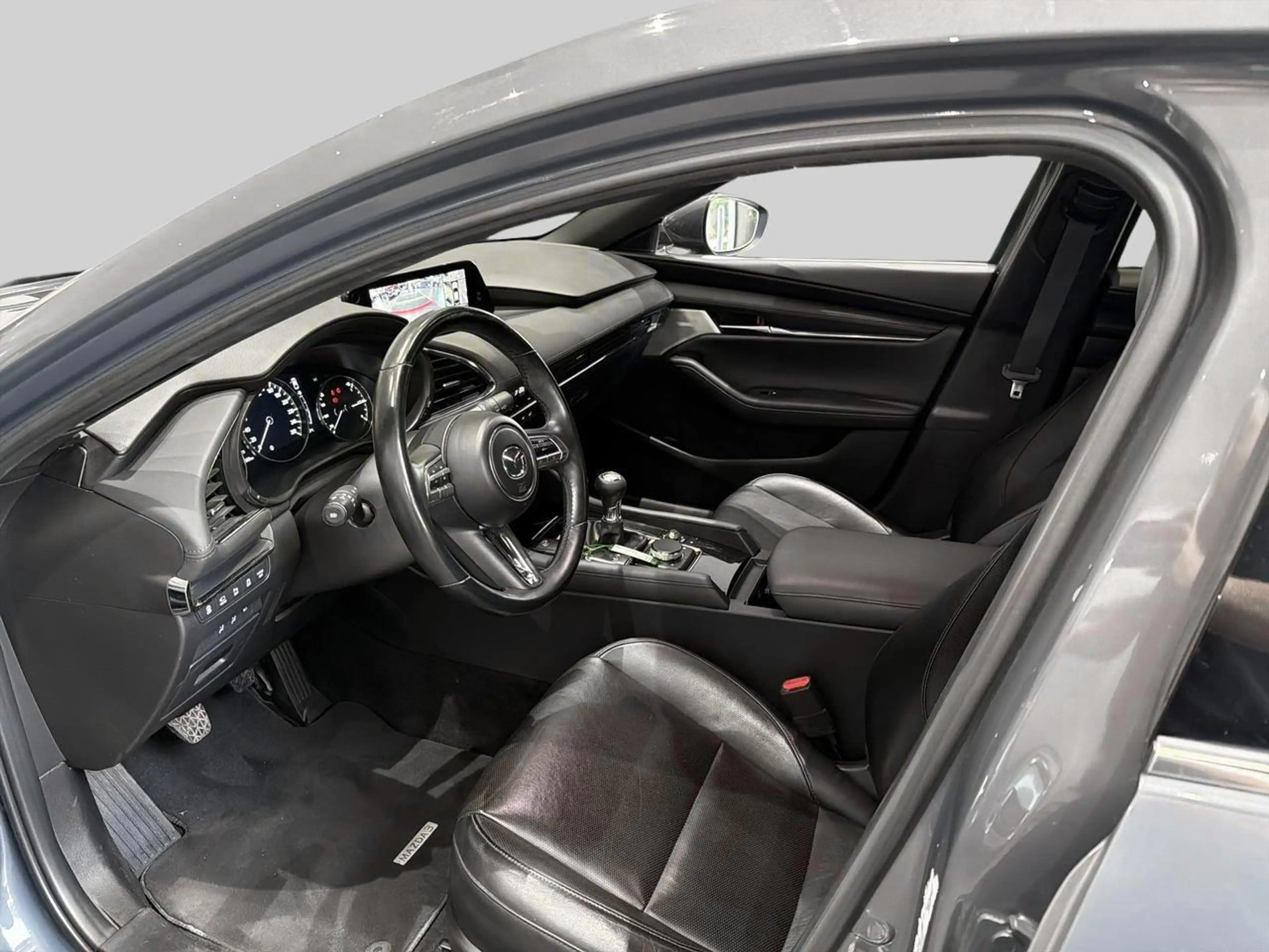 Mazda 3 Hatchback 2.0 Skyactiv-G 90kW Skydrive Sport — photo 8