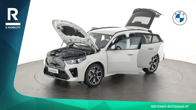 BMW iX2 view 9