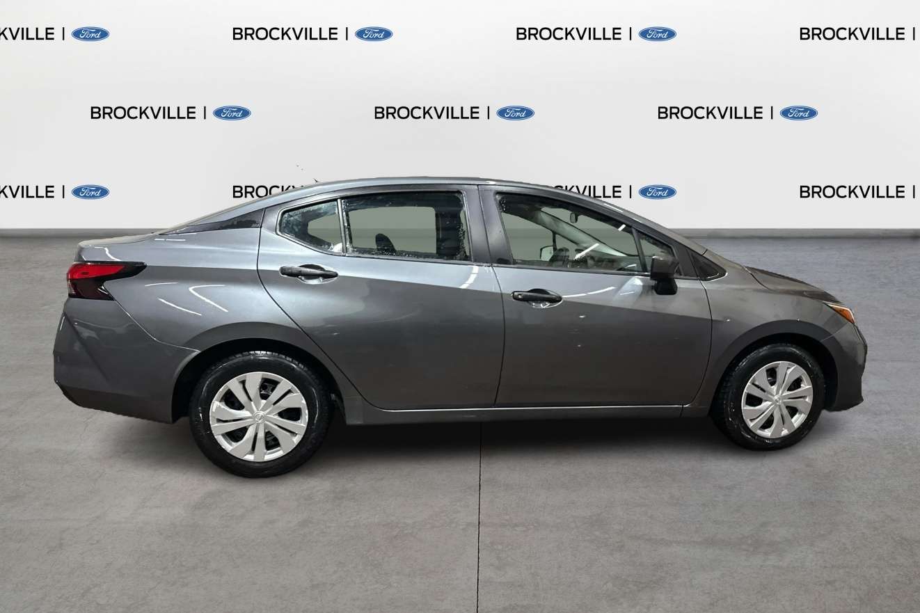 2025 Nissan Versa S — photo 1