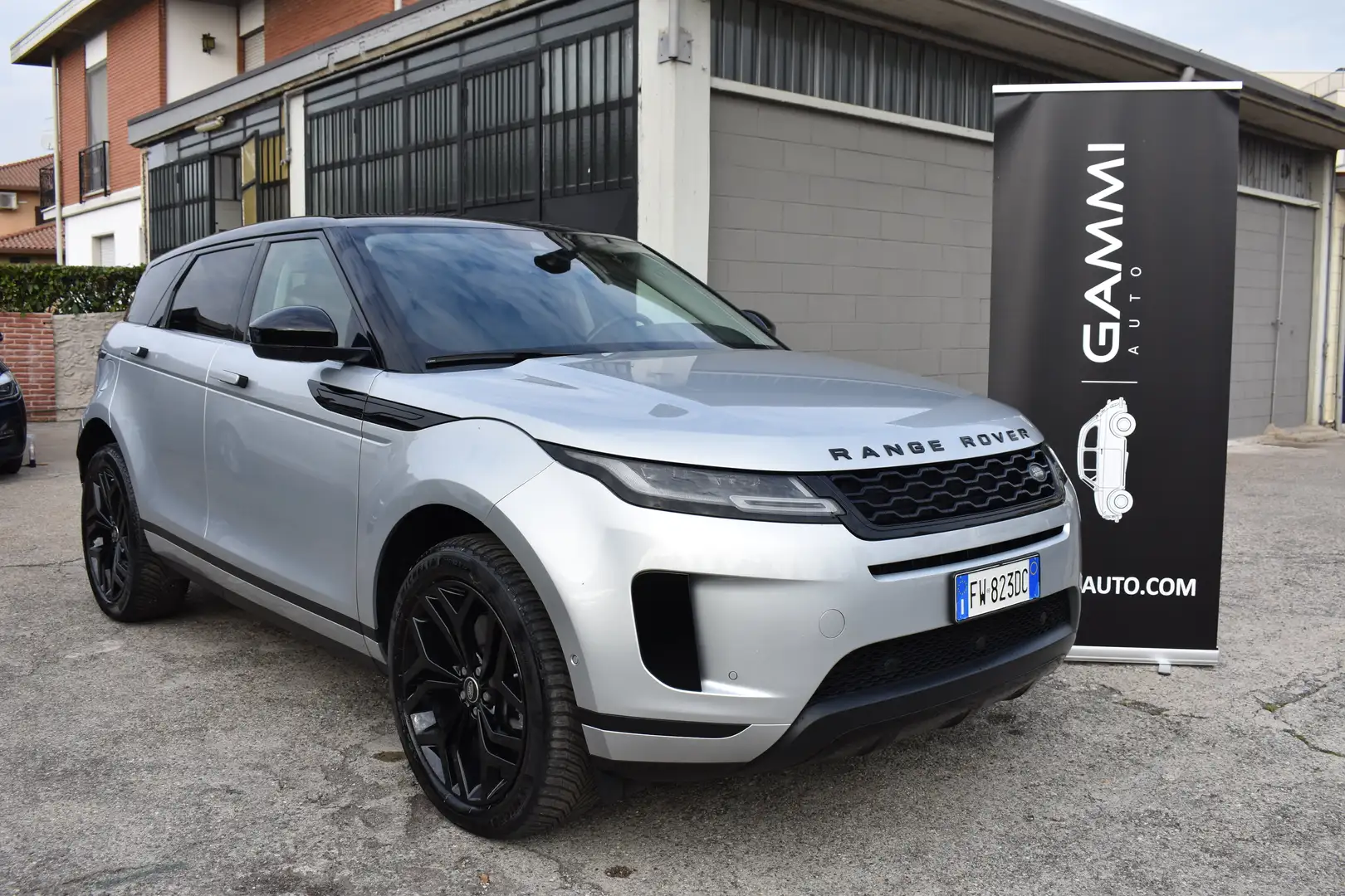 Land Rover Range Rover Evoque II 2.0d i4 Mhev First Edition awd 180cv auto Argento - 1