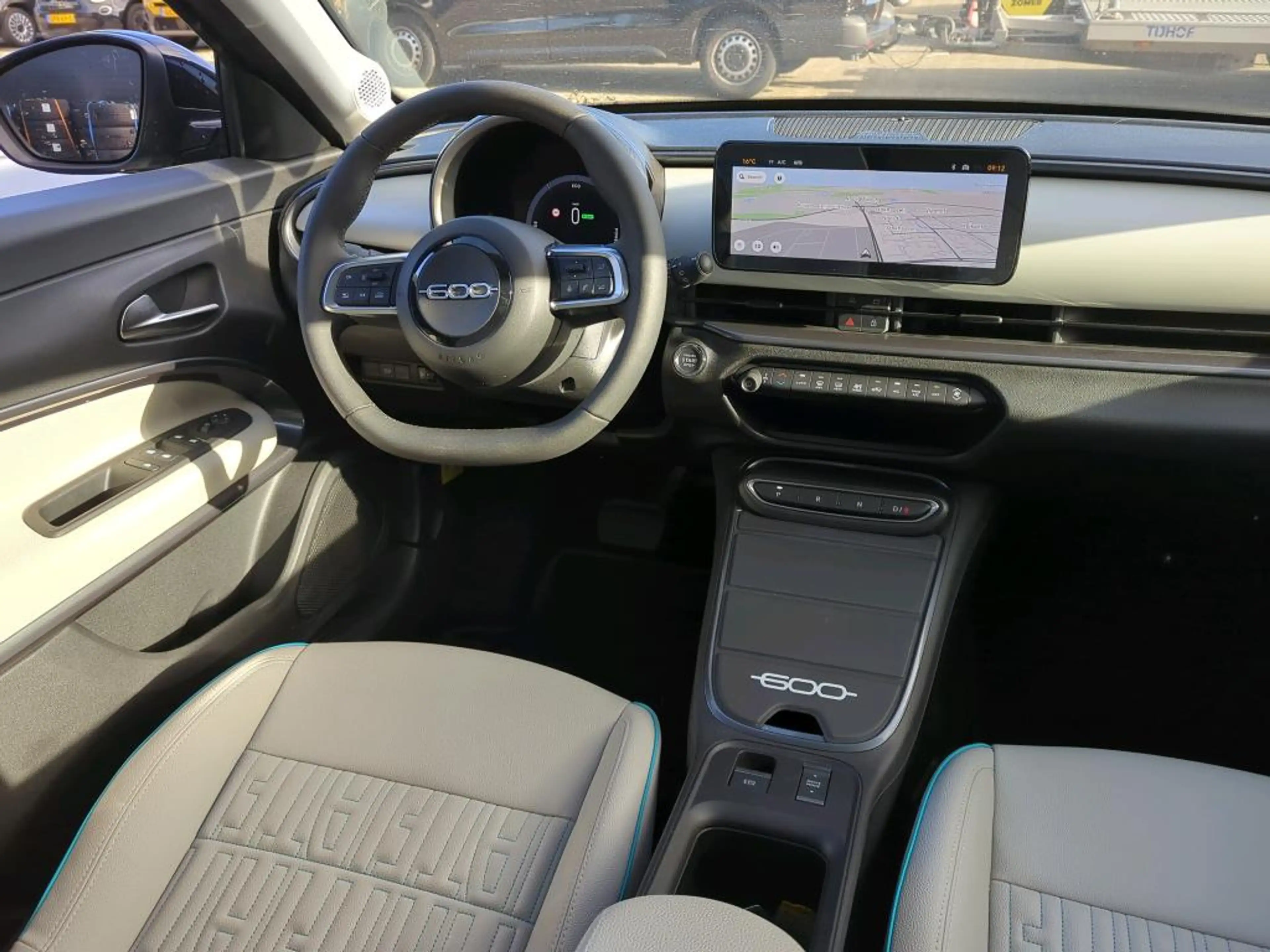 Fiat 600e La Prima 54 kWh tot 8 Jaar Garantie! | Navigatie | — photo 13