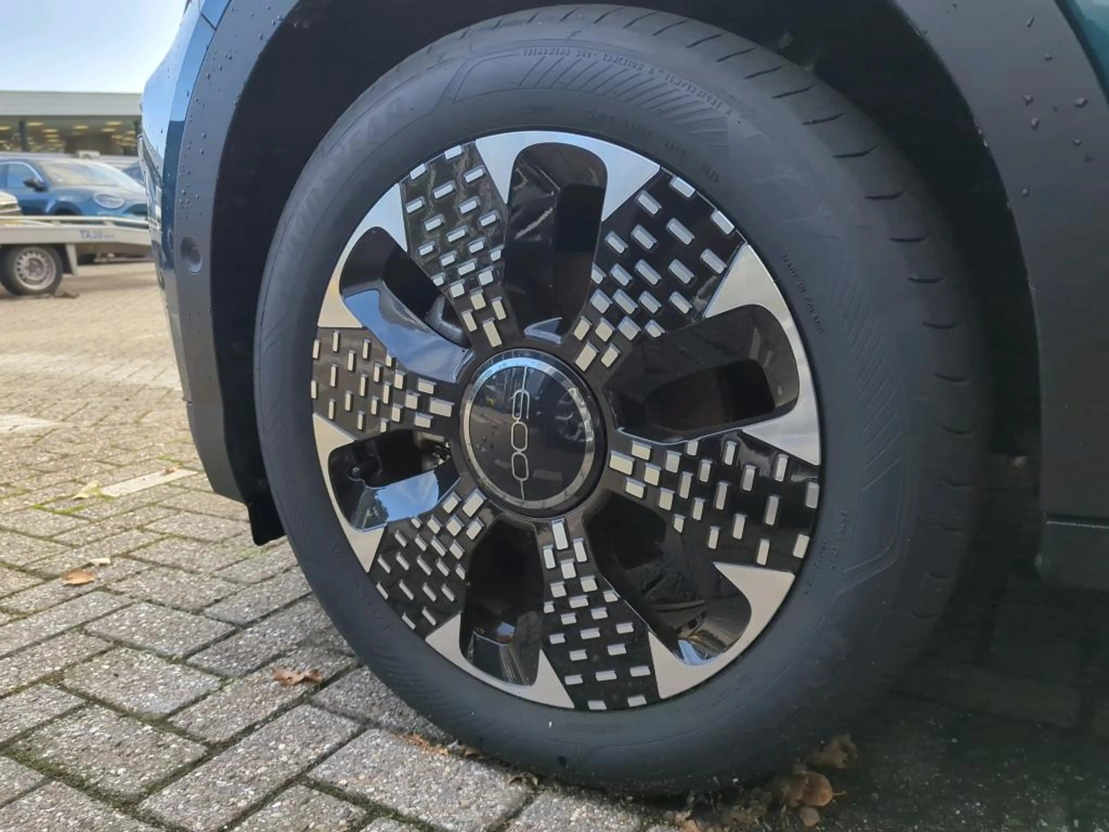 Fiat 600e La Prima 54 kWh tot 8 Jaar Garantie! | Navigatie | — photo 17