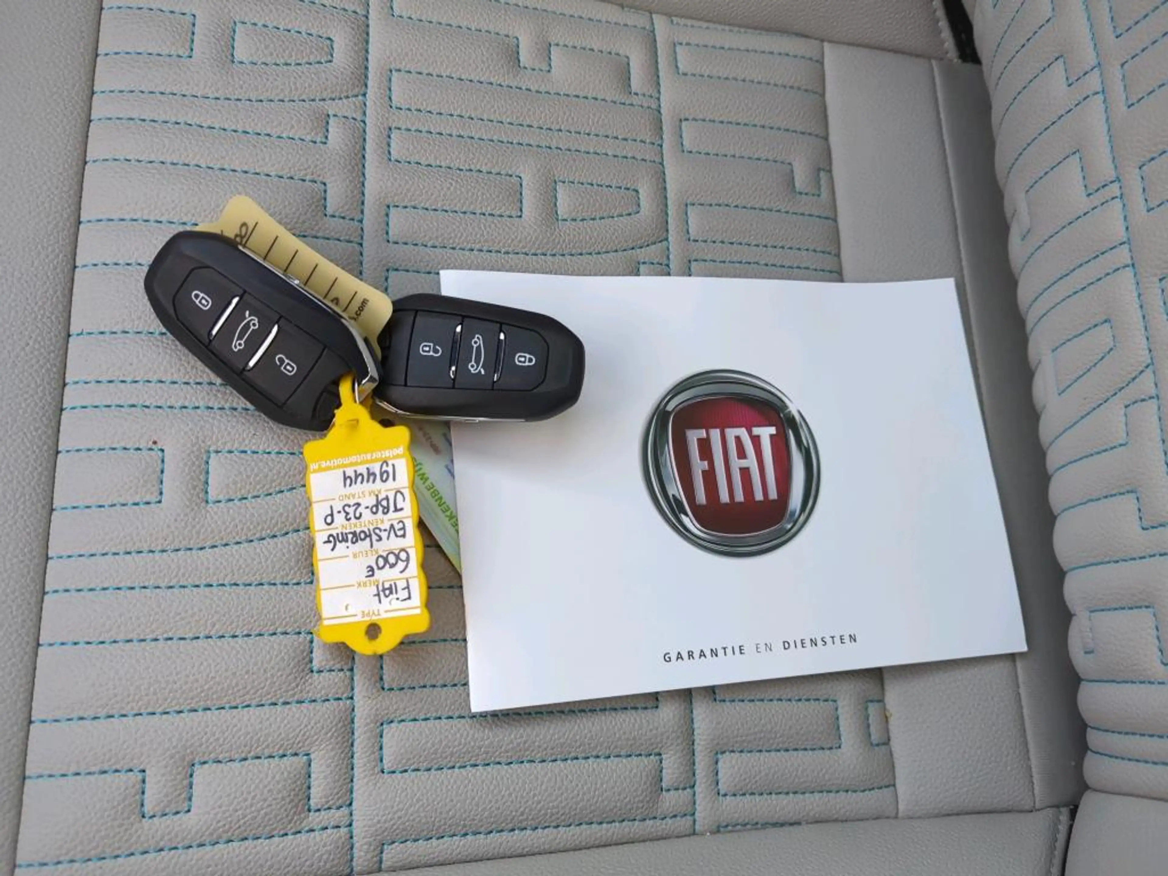 Fiat 600e La Prima 54 kWh tot 8 Jaar Garantie! | Navigatie | — photo 18