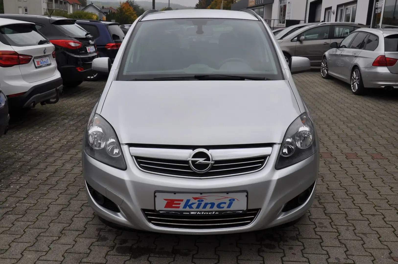 Opel Zafira B Family Silber - 2