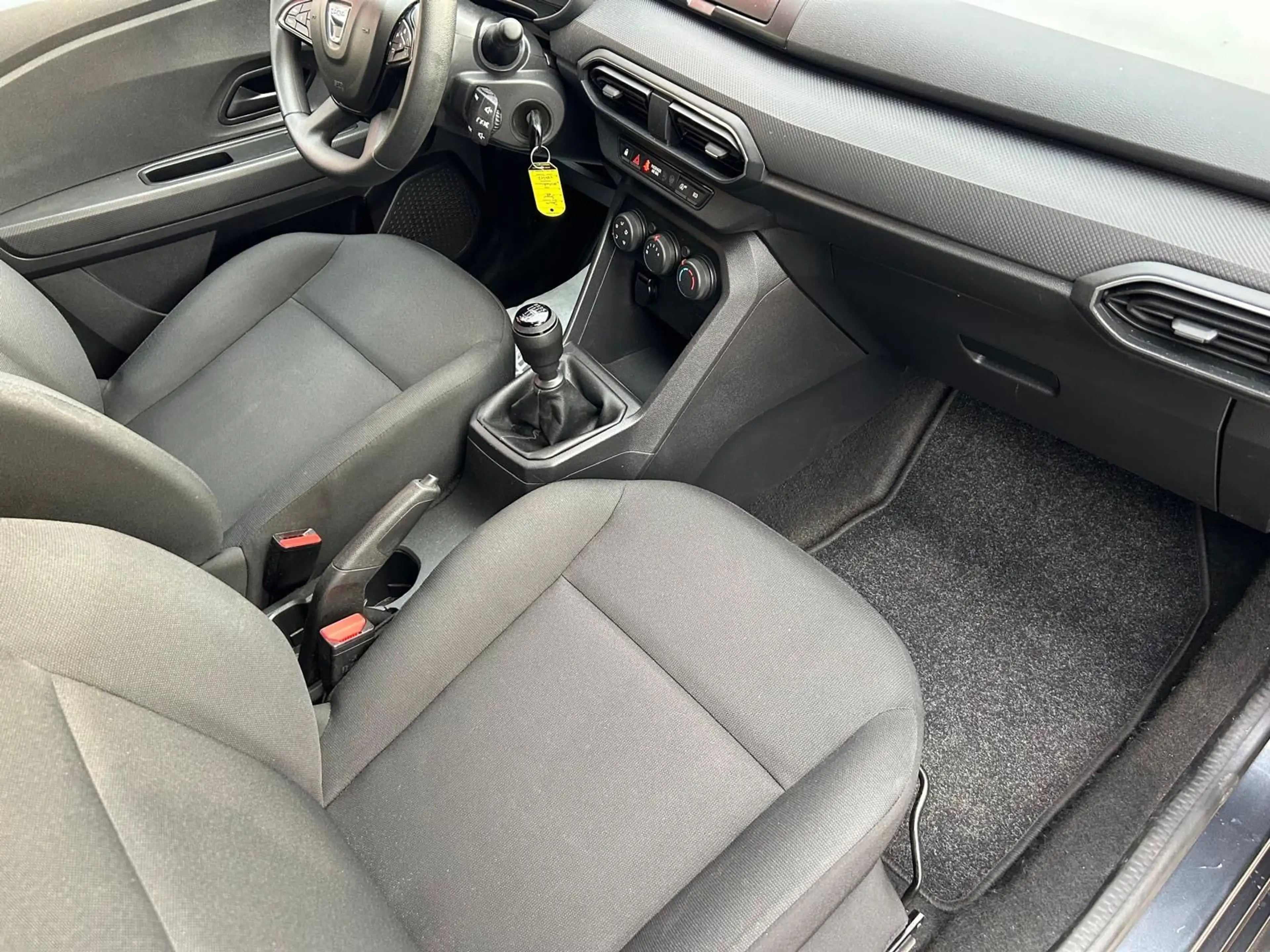 Dacia Jogger Essential/AHK/7-SITZE/GJR/TÜV NEU/TEMP — photo 15