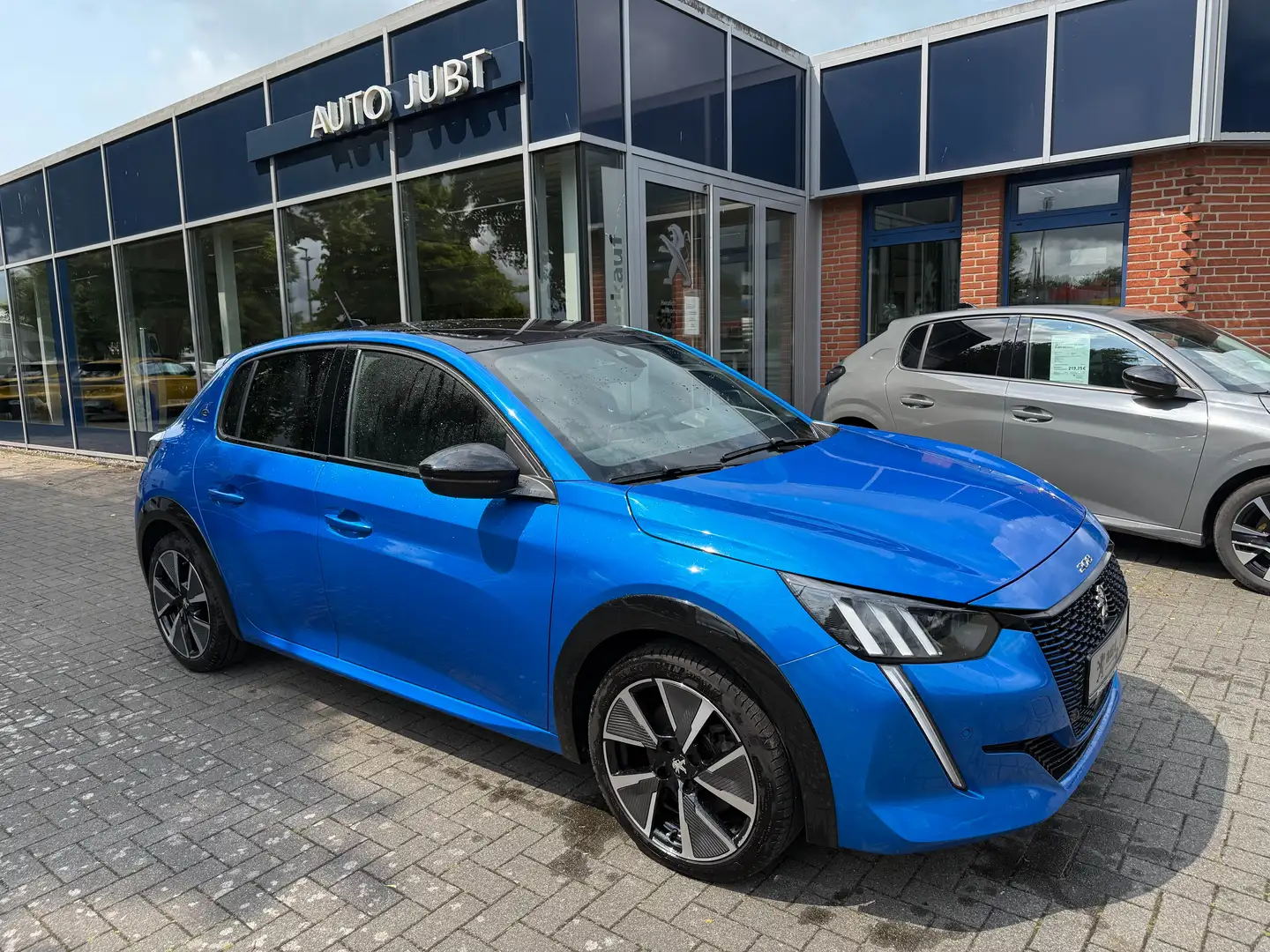 Peugeot e-208 208 Elektromotor 136 GT-Line Blauw - 2