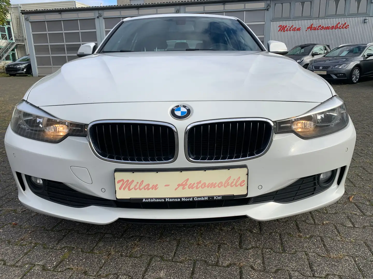 BMW 320 d Alu-Klima-2x PDC-Navi-AHK Elektr. schwenkbar Blanc - 2