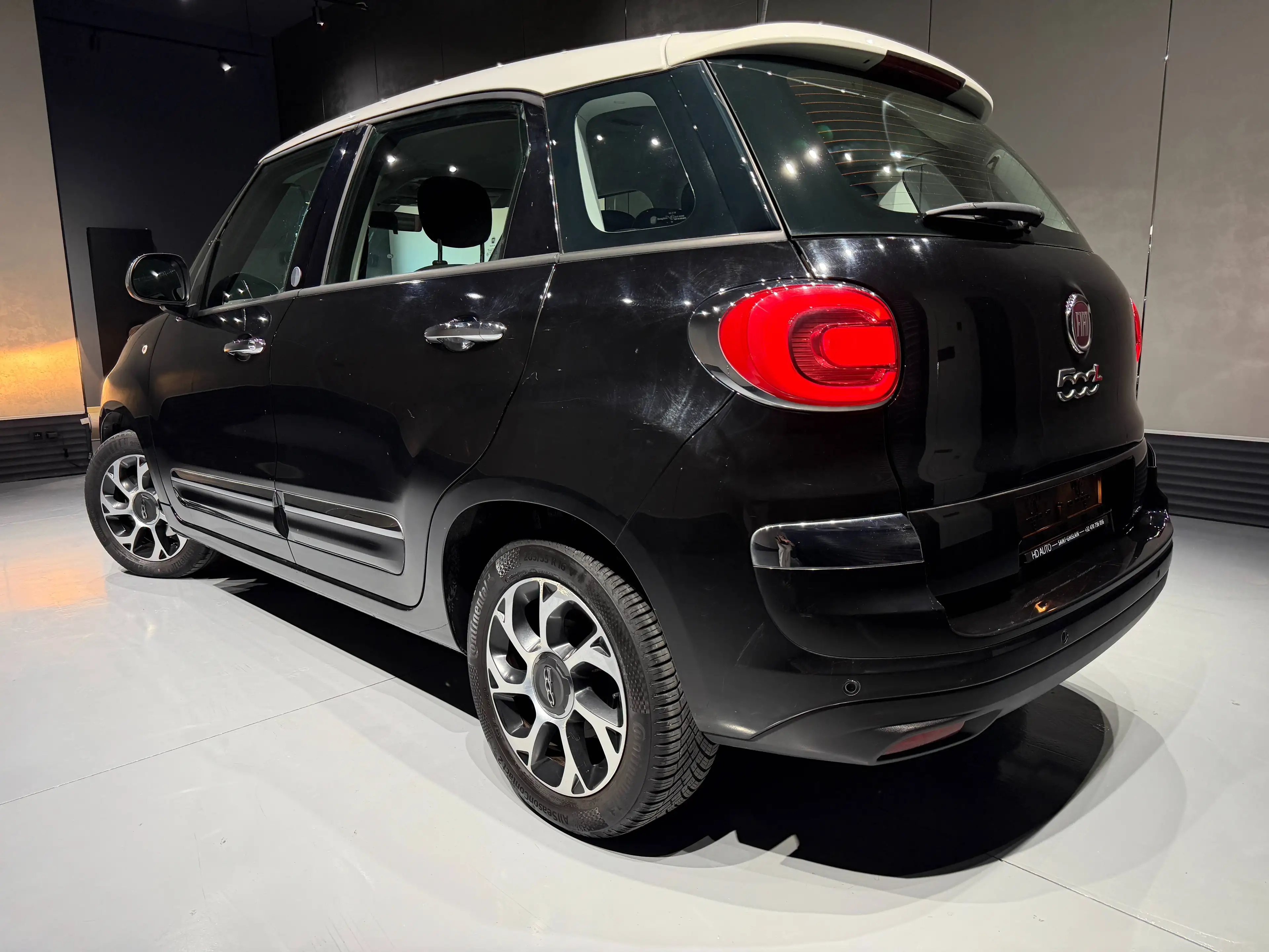 Fiat 500L 500L 1.4i MIRROR SERIE//1ER PRO 98.700KM//GPS//LED//UCONNECT// — photo 10
