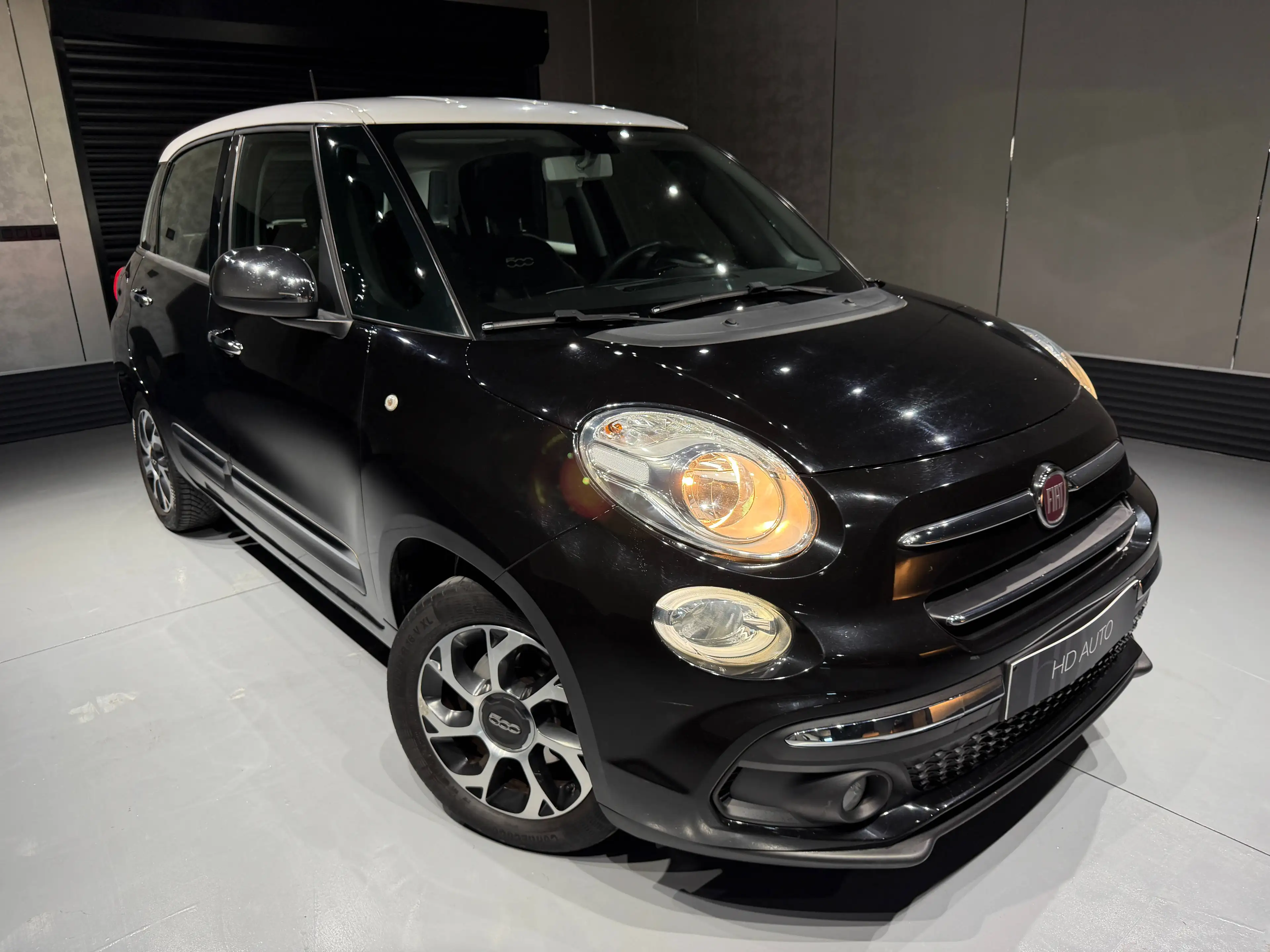 Fiat 500L 500L 1.4i MIRROR SERIE//1ER PRO 98.700KM//GPS//LED//UCONNECT// — photo 8