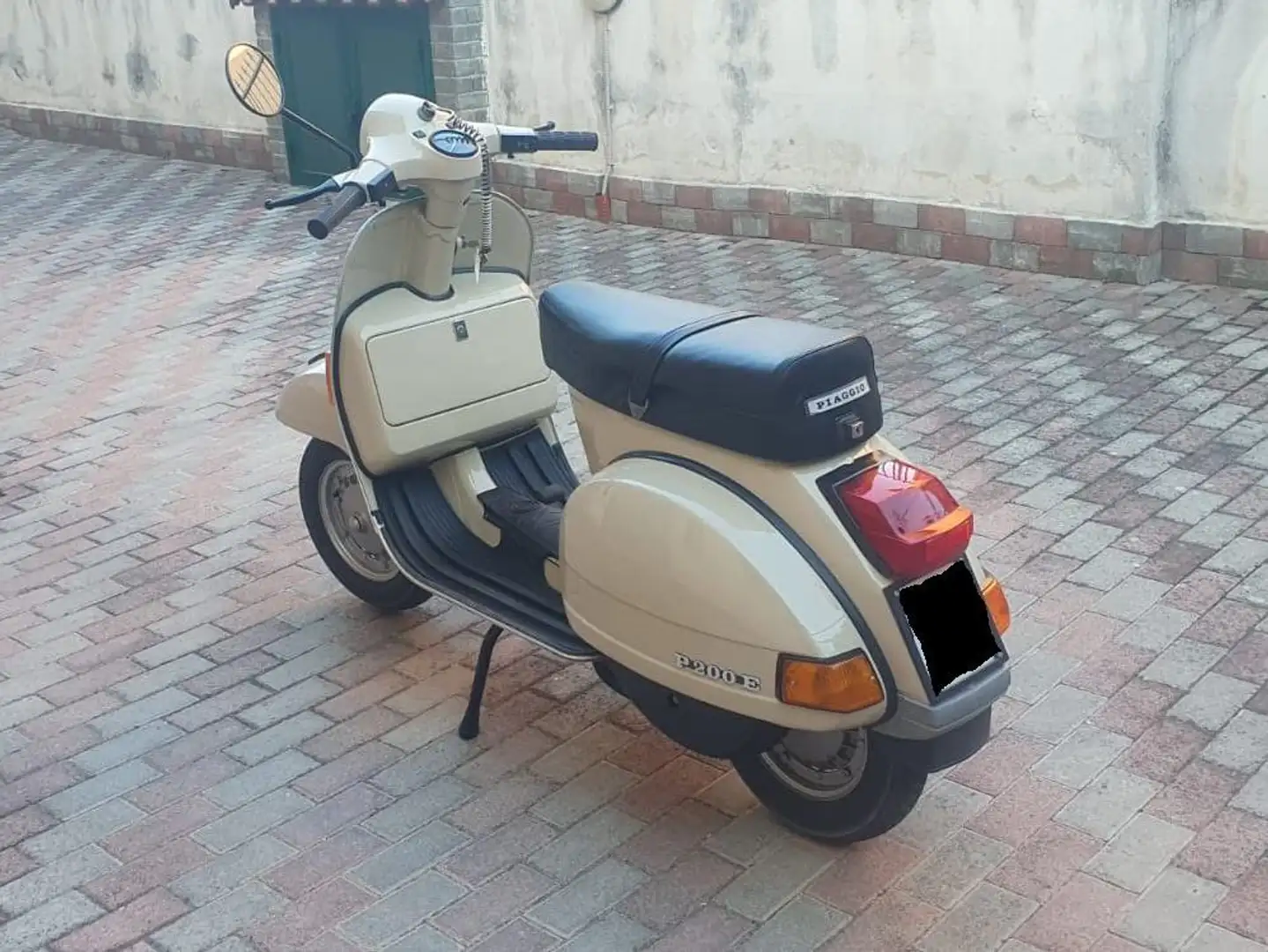 Vespa P 200 E Beżowy - 2