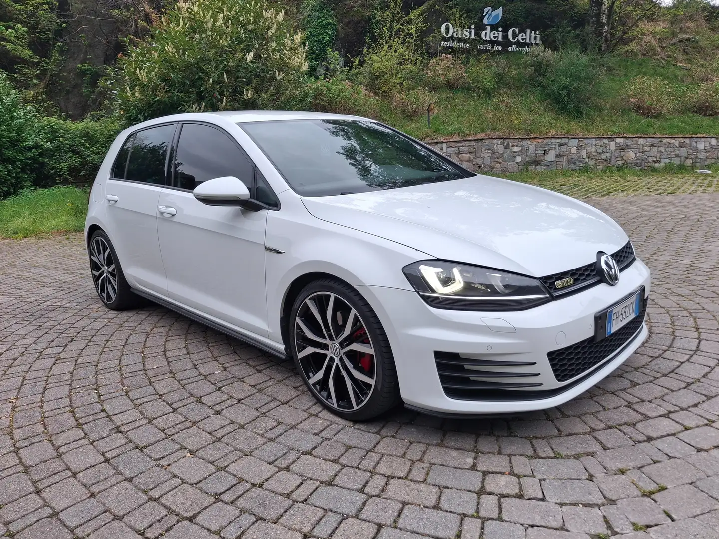 Volkswagen Golf GTD 2.0 tdi Alb - 1