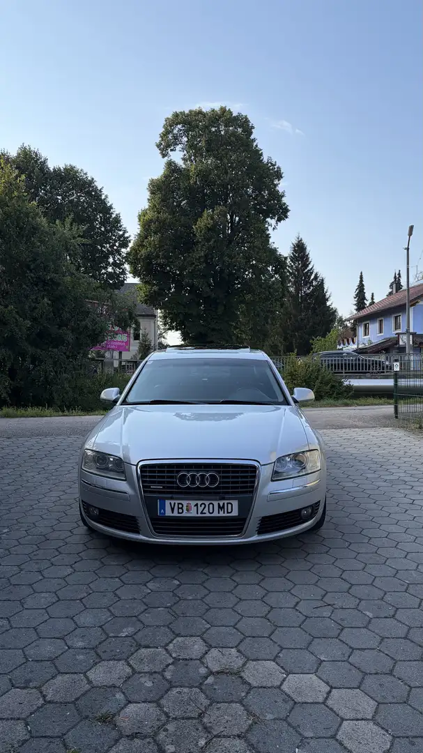 Audi A8 3,0 TDI V6 quattro Tiptronic Silber - 2