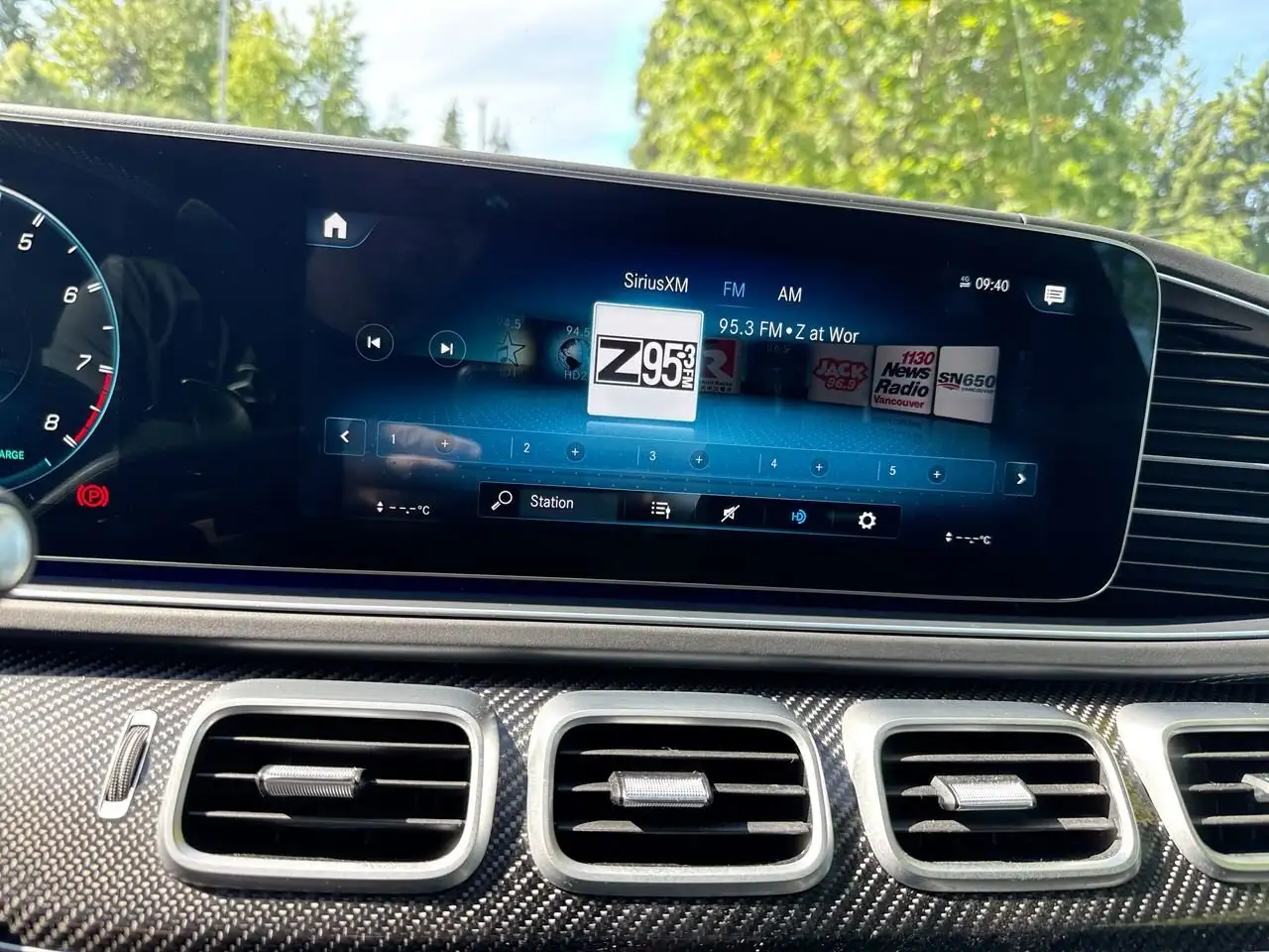 Mercedes-Benz GLE снимка Mercedes-Benz GLE