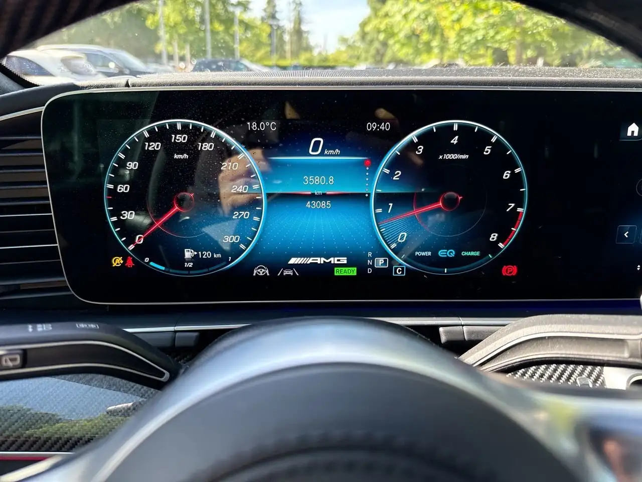 Mercedes-Benz GLE снимка Mercedes-Benz GLE