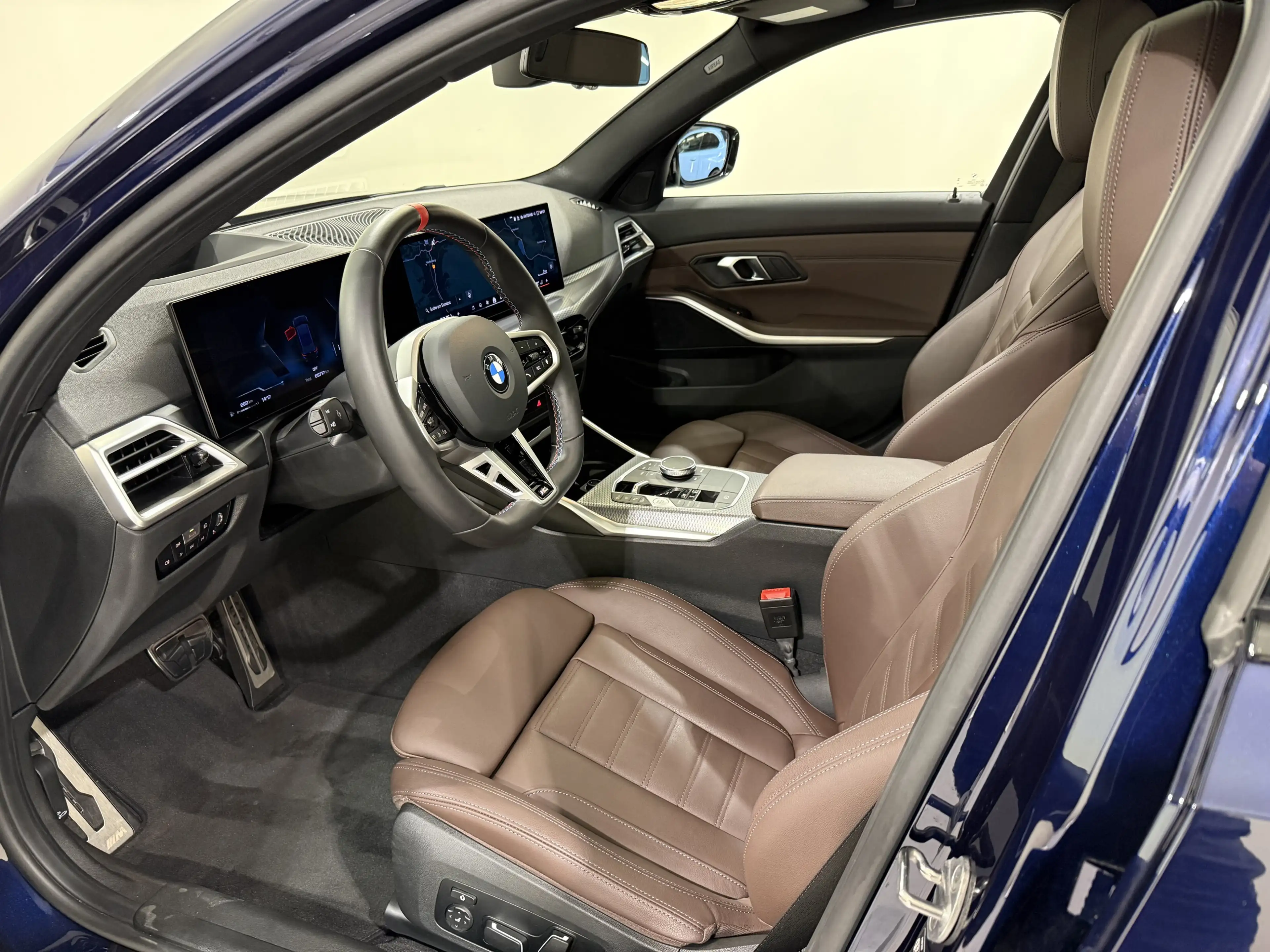 BMW 340 M340i xDrive Touring HUD HiFi 360° Pano Memory — photo 9