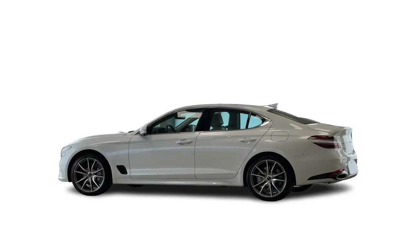 Genesis G70 снимка Genesis G70
