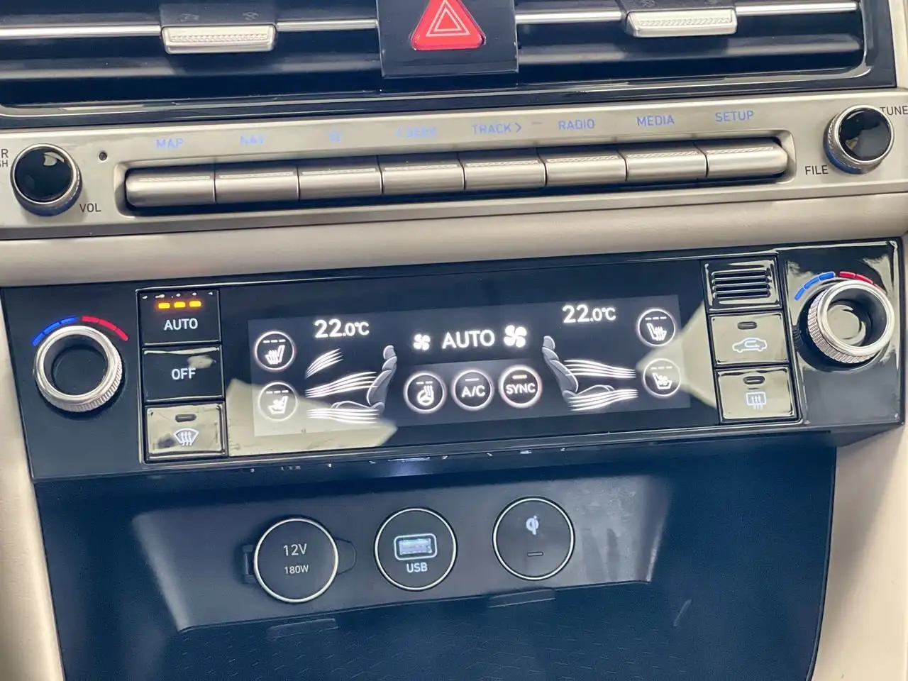 Genesis G70 снимка Genesis G70
