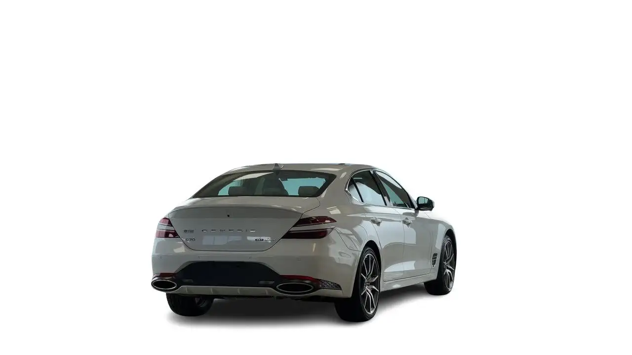 Genesis G70 снимка Genesis G70