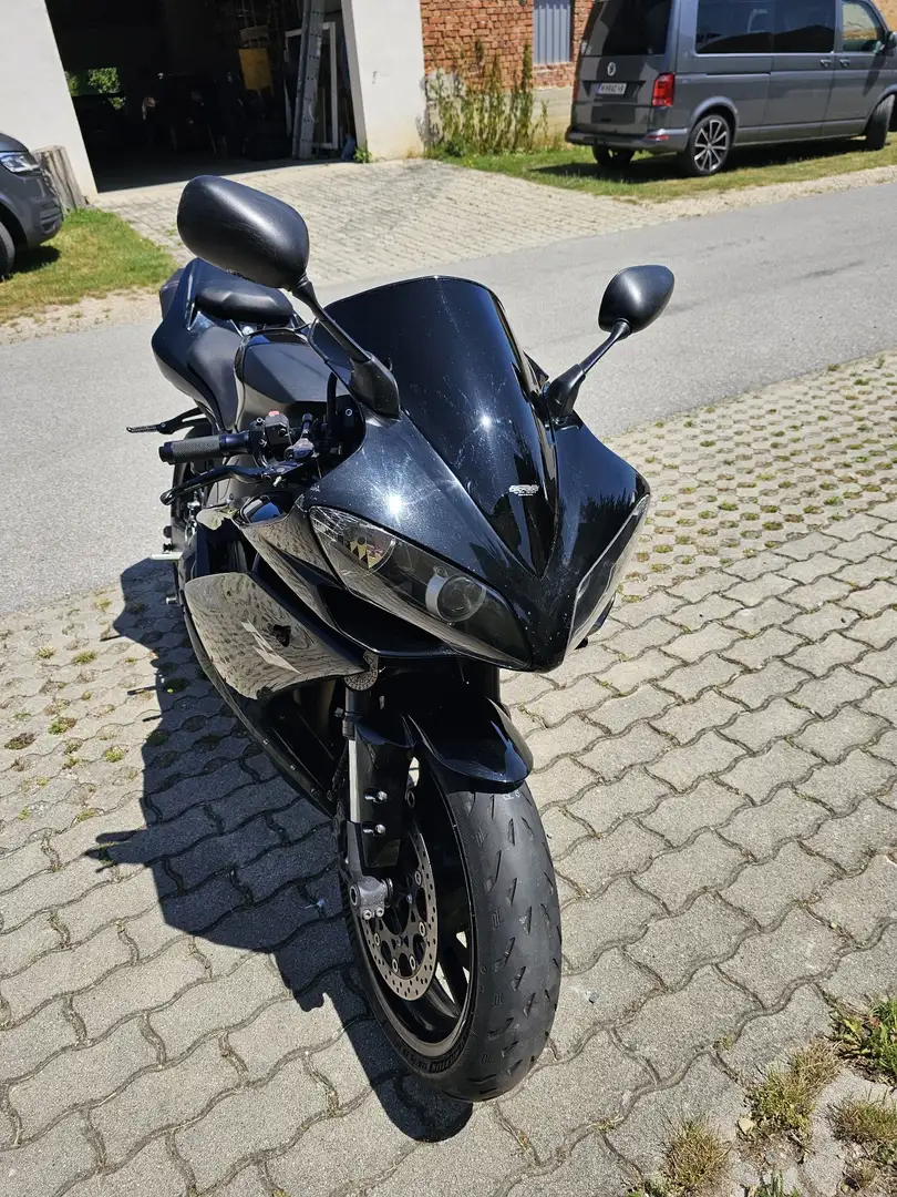 Yamaha YZF-R1 Nero - 2
